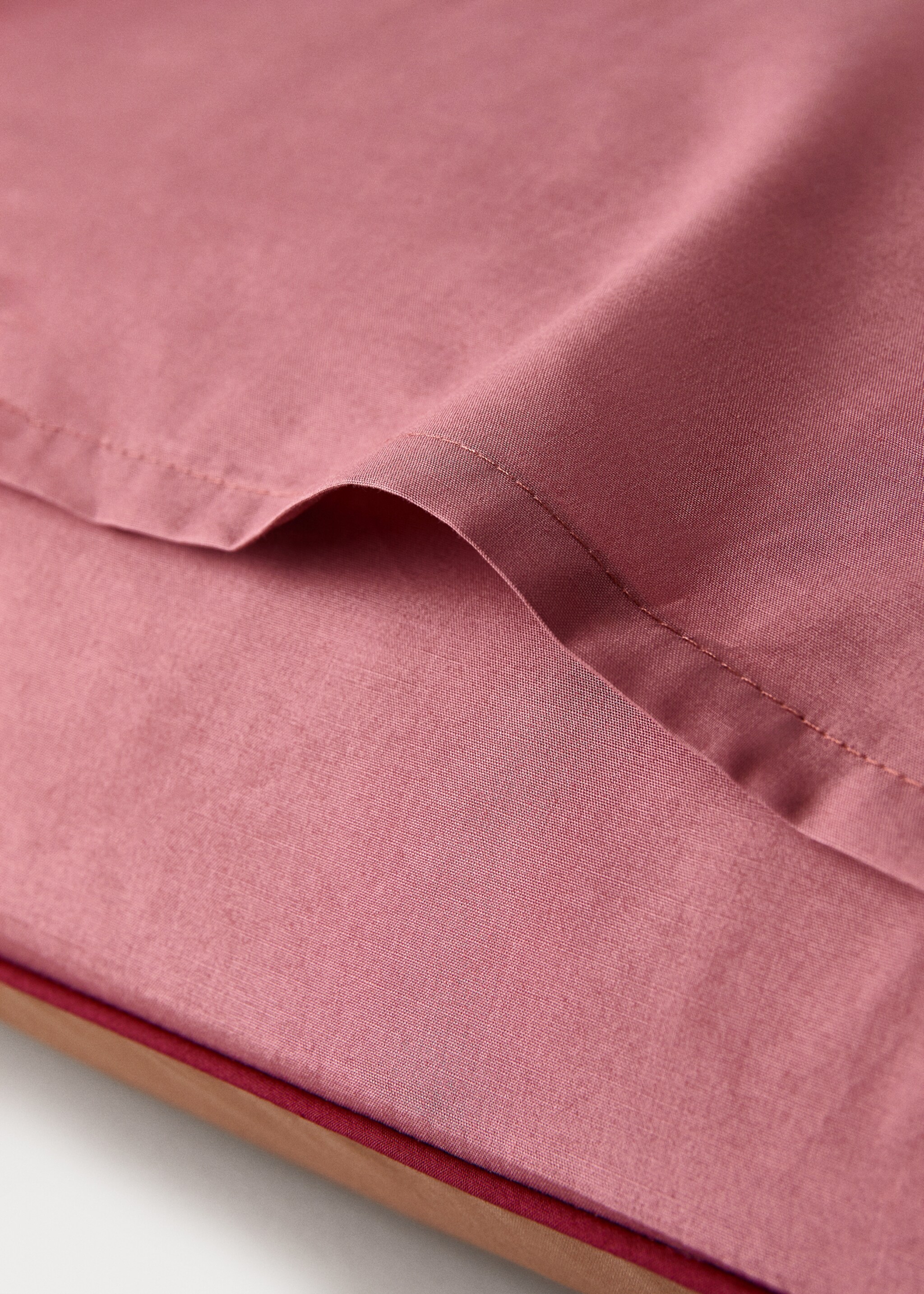 Reversible percale cotton pillowcase with contrasting piping 50x75 cm - Details of the article 1, Pink. Ref: 17011592-00.
