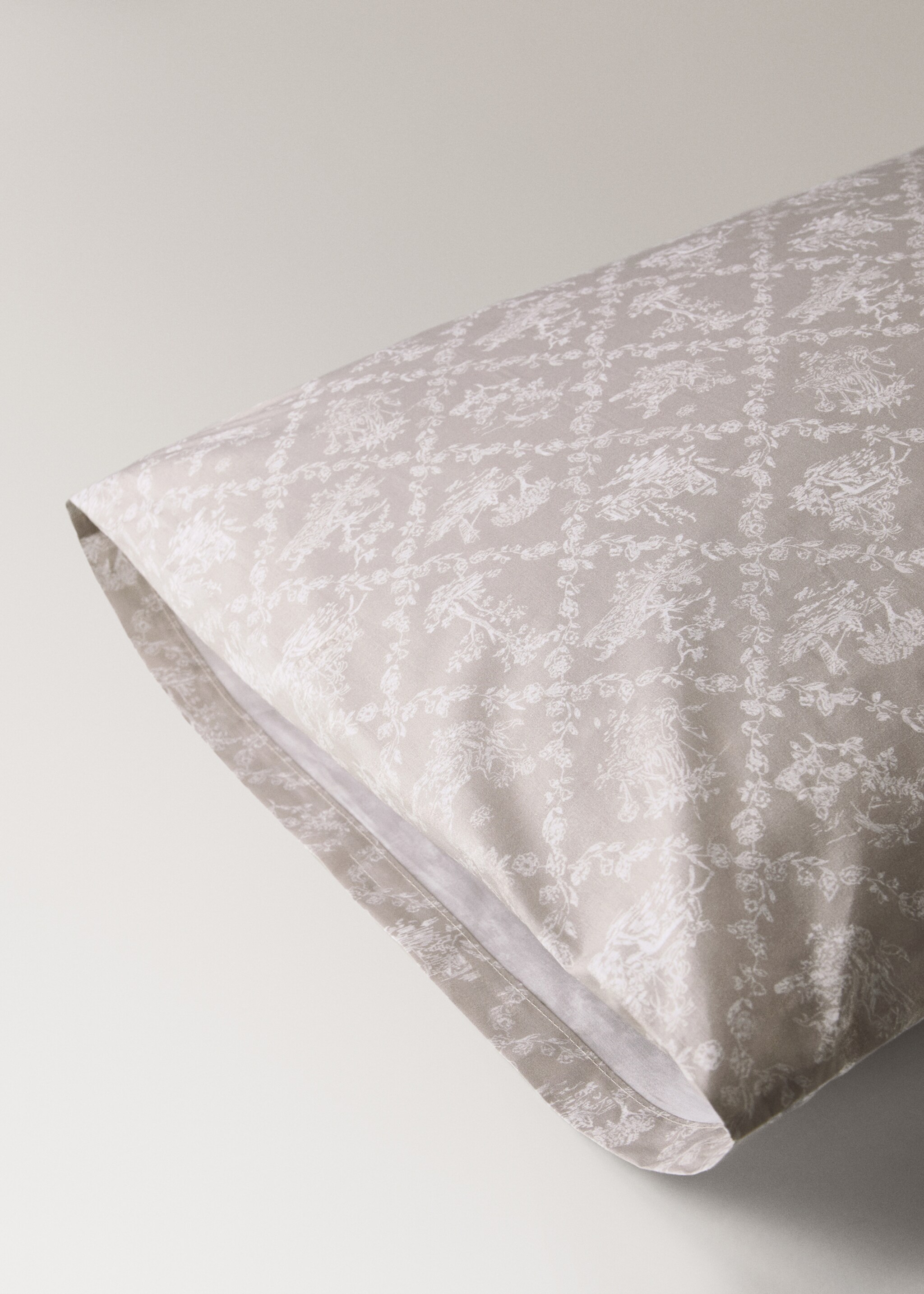 Toile de Jouy cotton percale pillowcase 50x75 cm - Details of the article 1, Medium Brown. Ref: 17011600-00.
