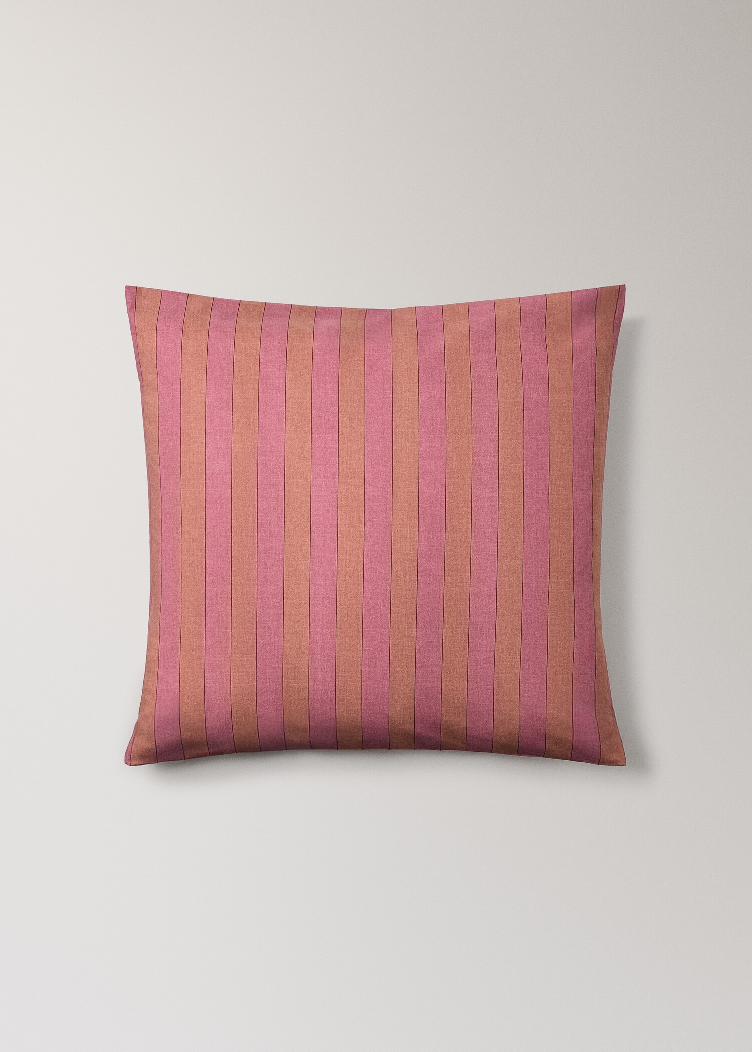 Kodak stripes children pillow case 60x60 cm - Artikel utan modell
