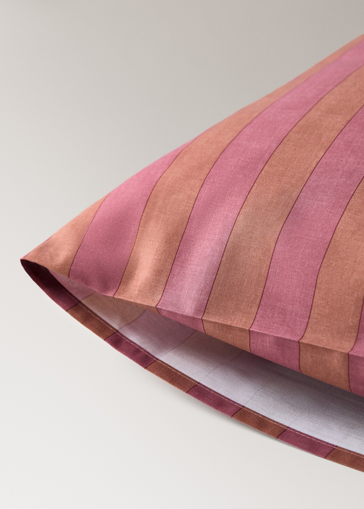 Kodak stripes children pillow case 60x60 cm - Detaljer om artikeln 2
