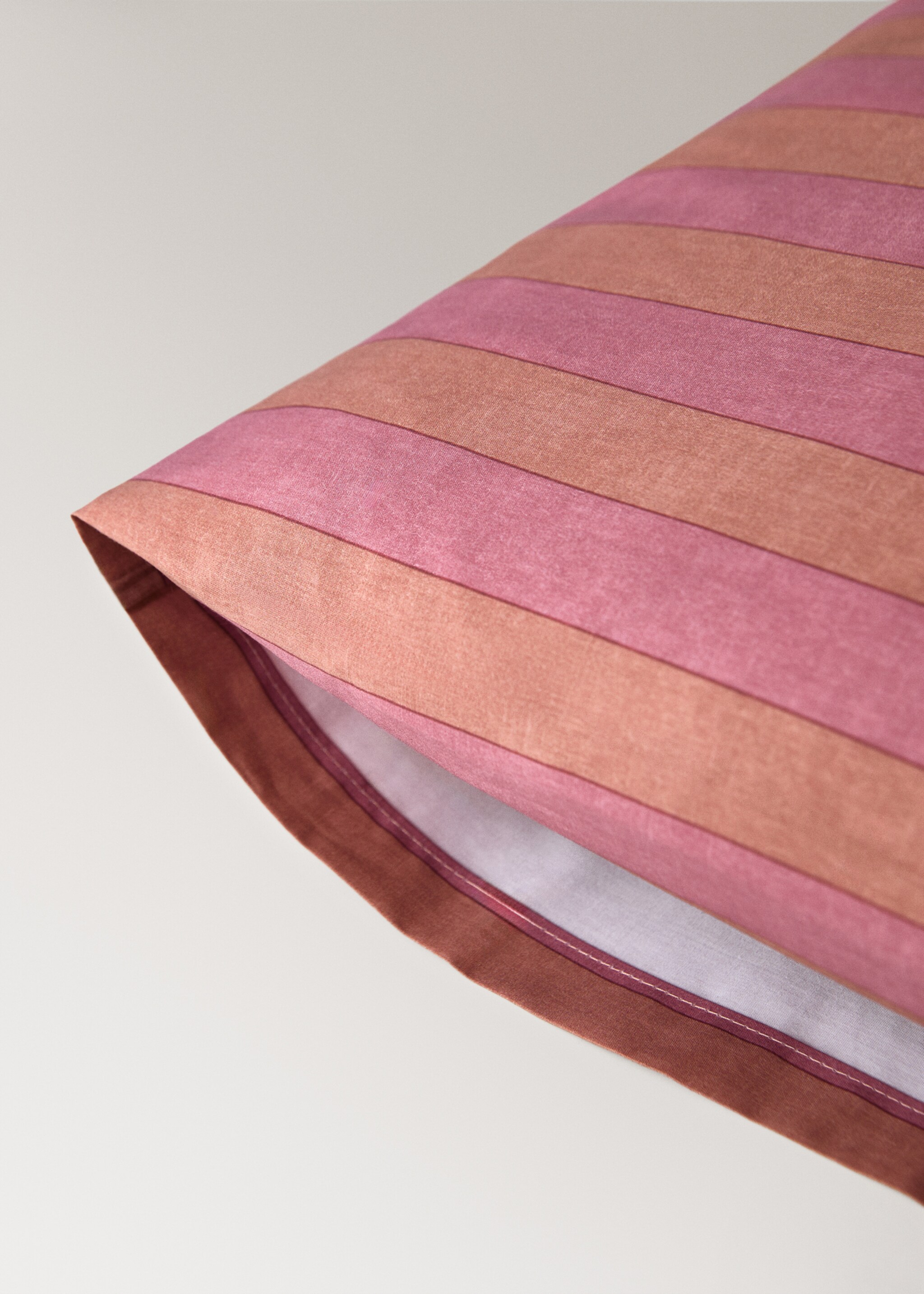 Children's Kodak-striped pillowcase 50x75 cm - Details of the article 2, Pink. Ref: 17011604-00.