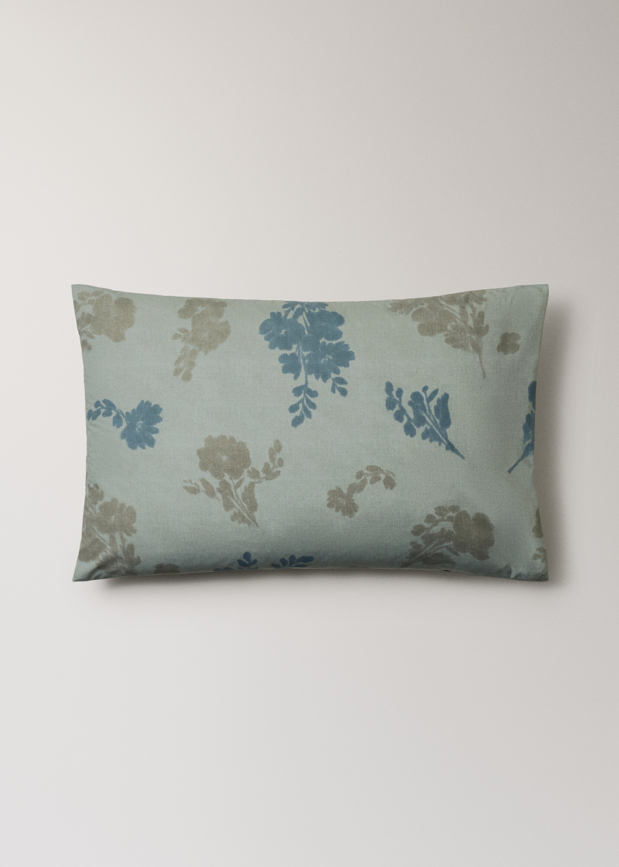200 thread count cotton percale pillowcase with faded floral pattern 50x75 cm - Article without model, Aqua Green. Ref: 17011612-00.