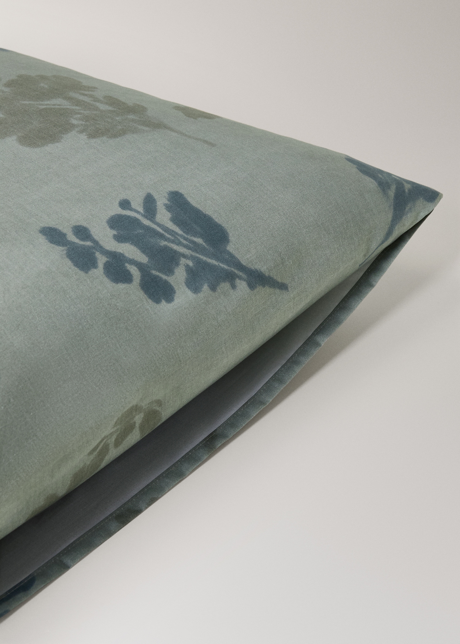 Percale cotton pillowcase 200 thread count faded flower 60x60 cm - Details of the article 2