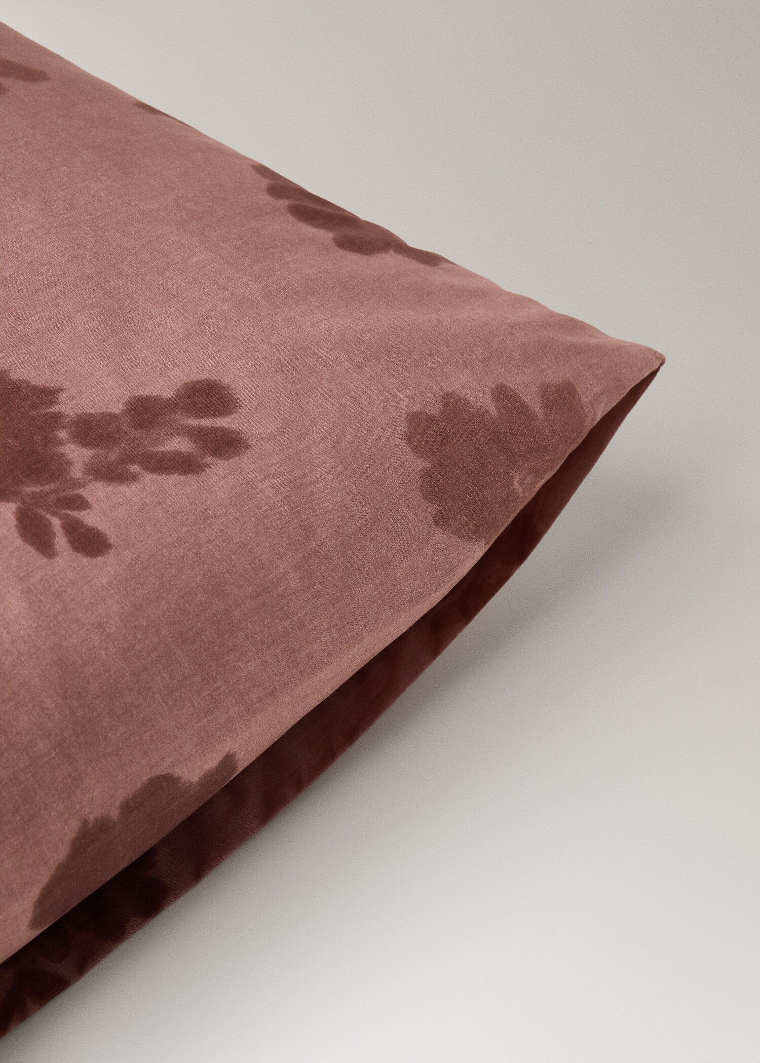 Percale cotton pillowcase 200 thread count faded flower 60x60 cm - Details of the article 2