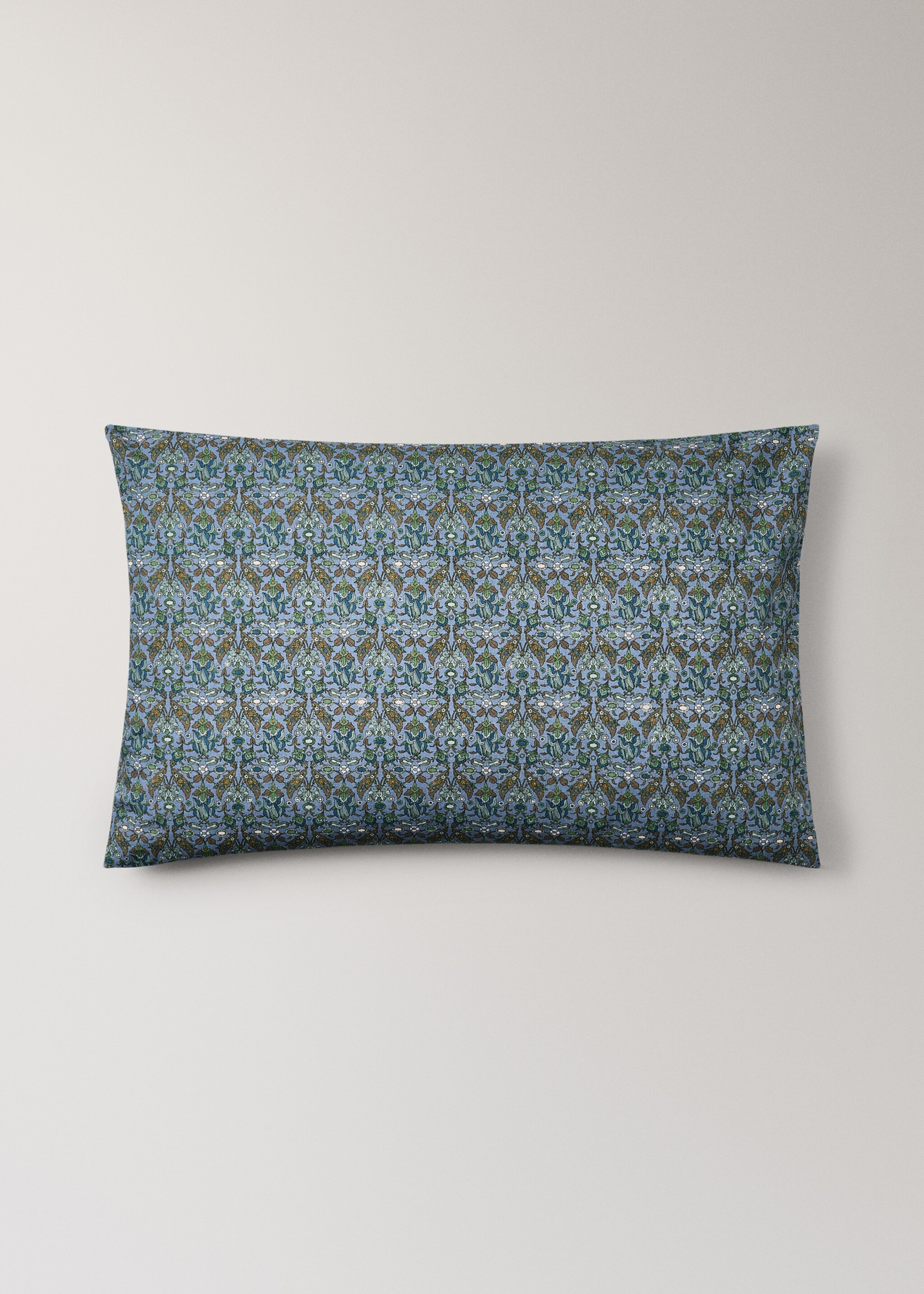 Percale cotton pillowcase with small floral print 50x75 cm - Article without model, Blue. Ref: 17011620-00.