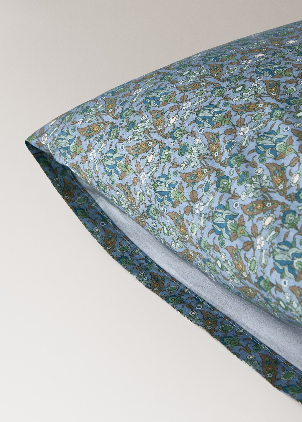 Percale cotton pillowcase with small floral print 50x75 cm