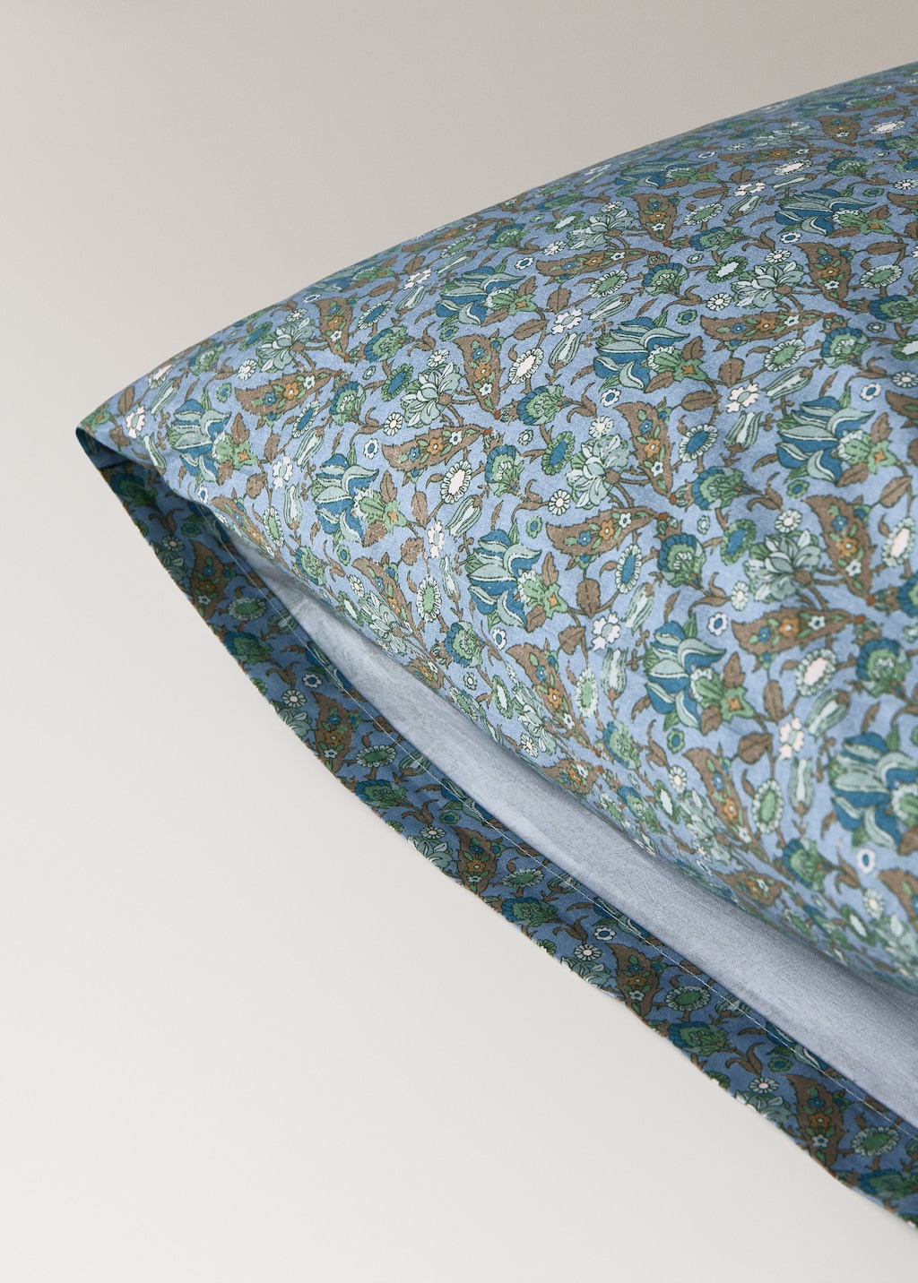 Percale cotton pillowcase with small floral print 50x75 cm