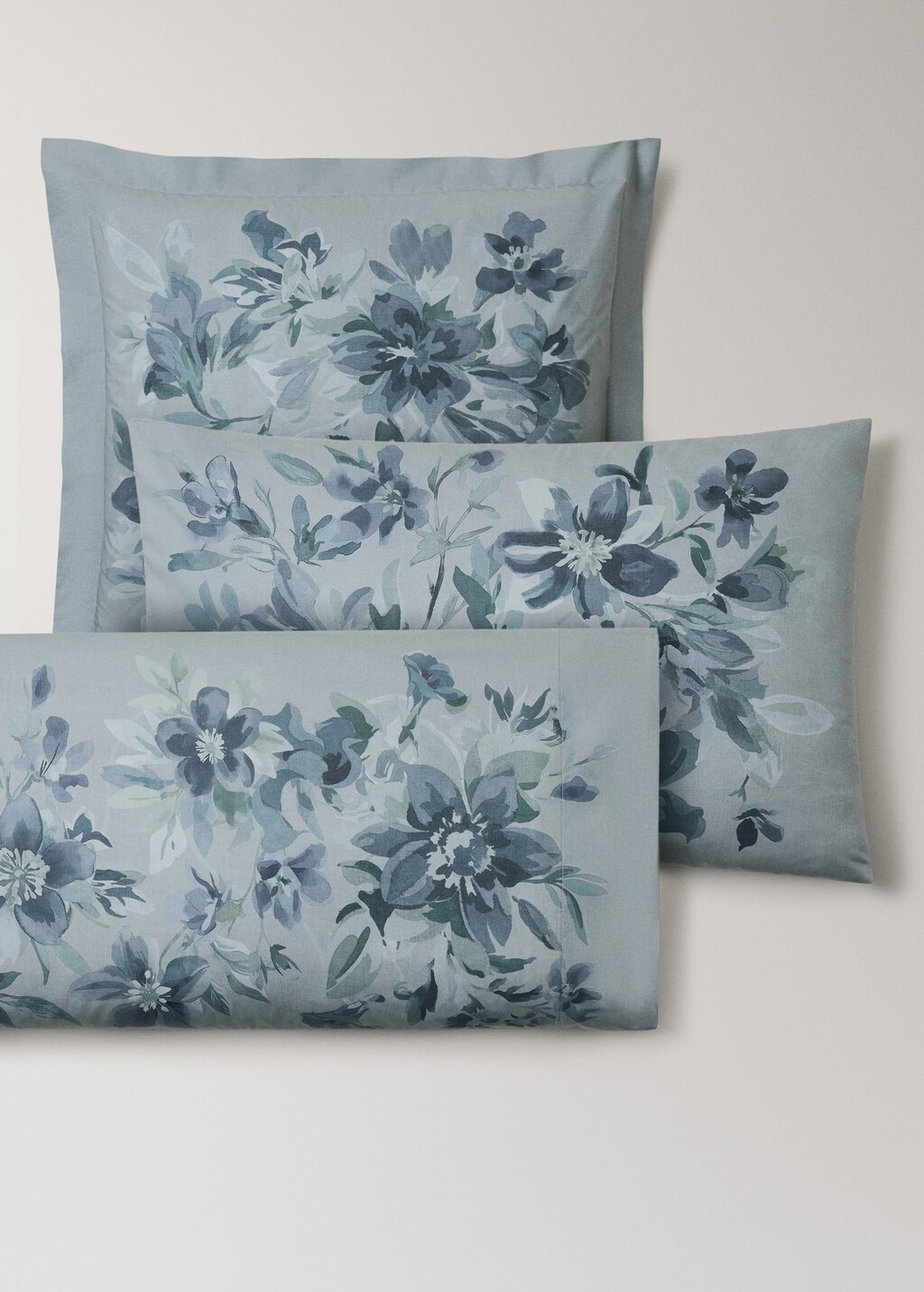 Percale cotton watercolour floral-print pillowcase 45x110 cm