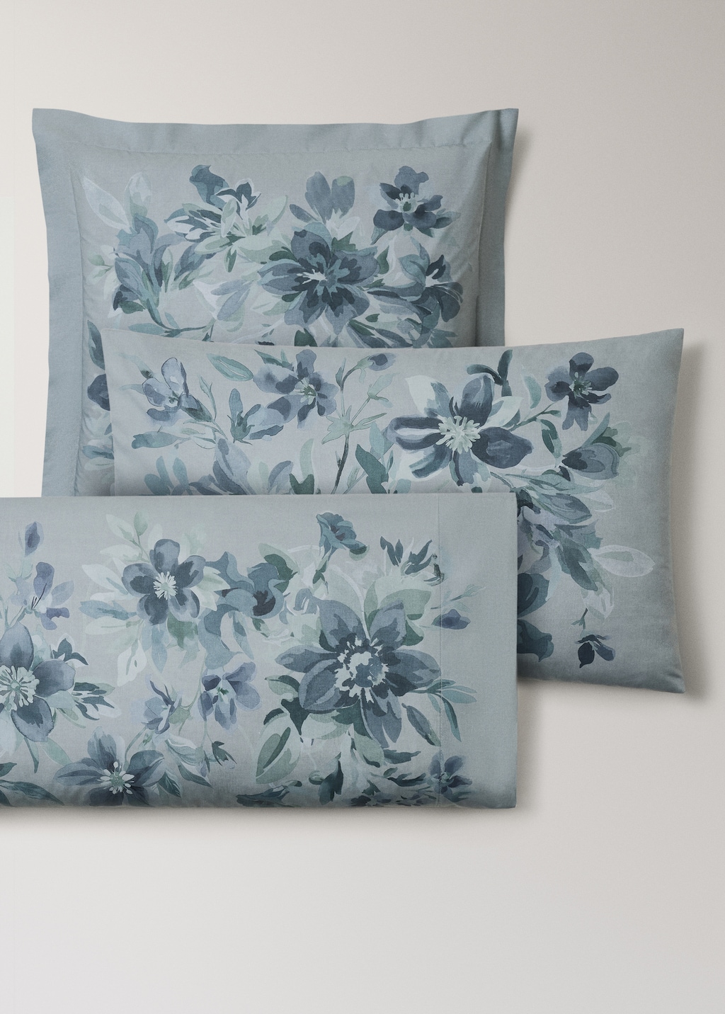 Percale cotton watercolour floral-print pillowcase 45x110 cm