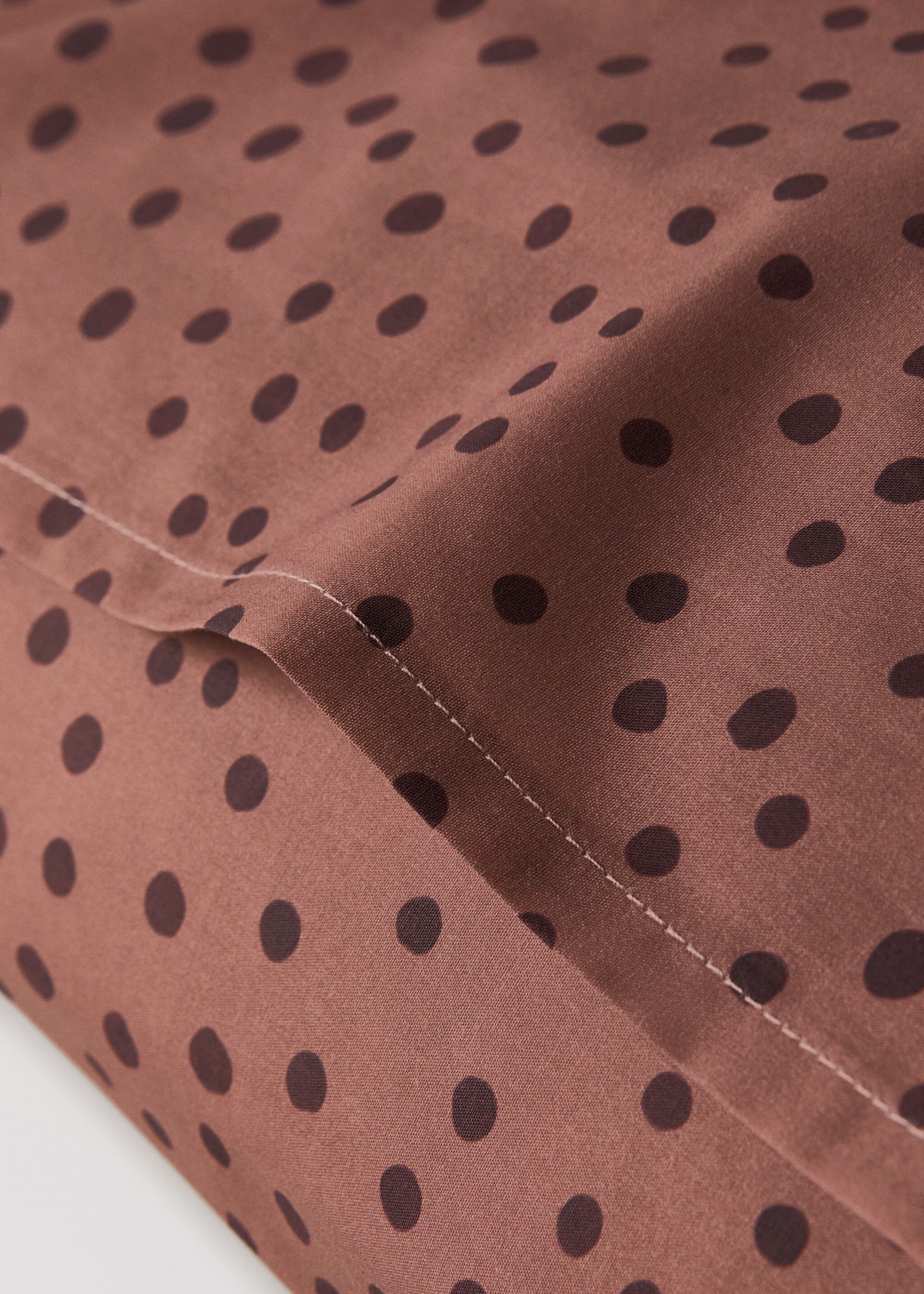 200 thread count cotton percale pillowcase with polka dot print 60x60 cm - Details of the article 2, Burnt Orange. Ref: 17011632-00.