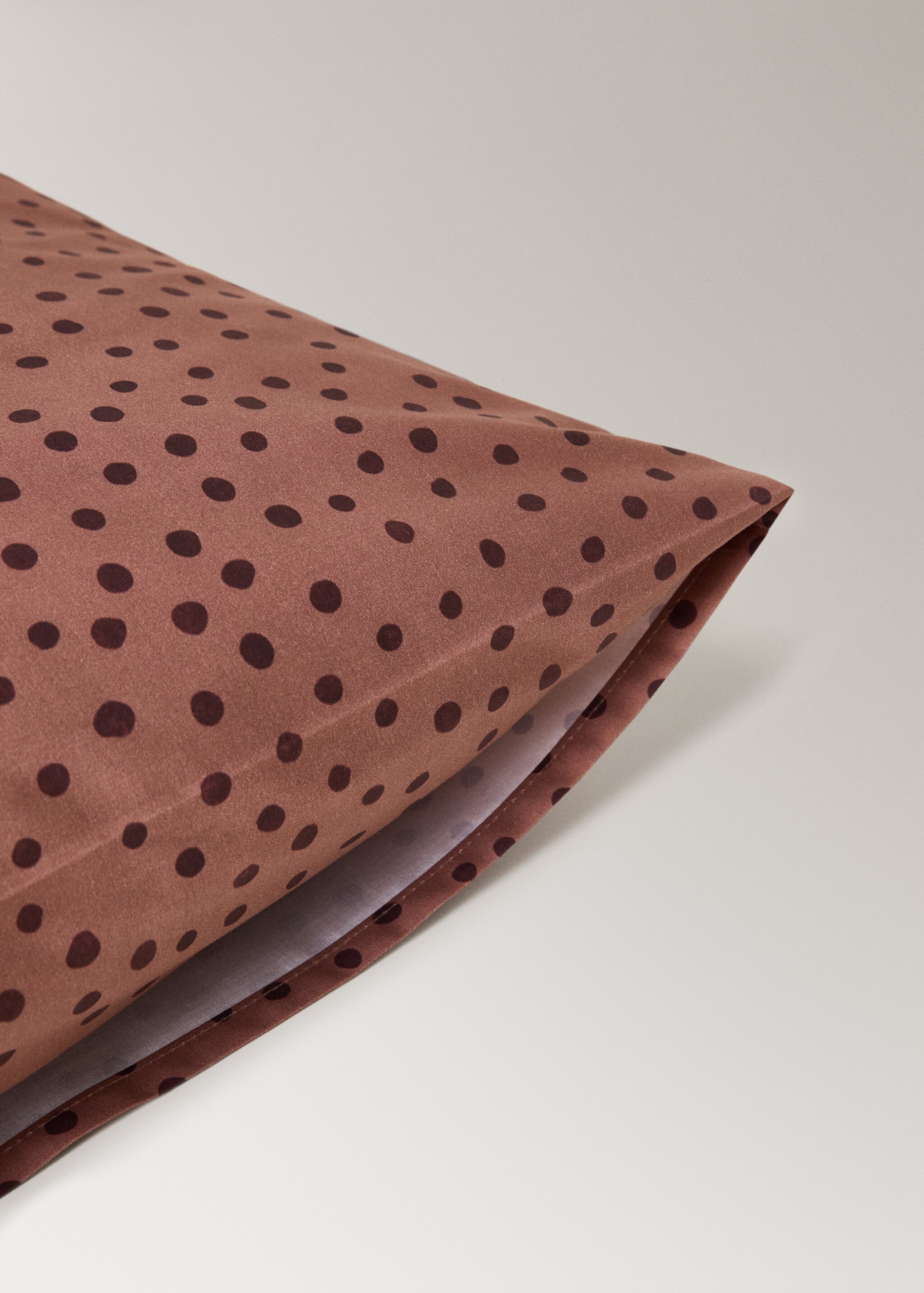 200 thread count cotton percale pillowcase with polka dot print 60x60 cm - Details of the article 3, Burnt Orange. Ref: 17011632-00.