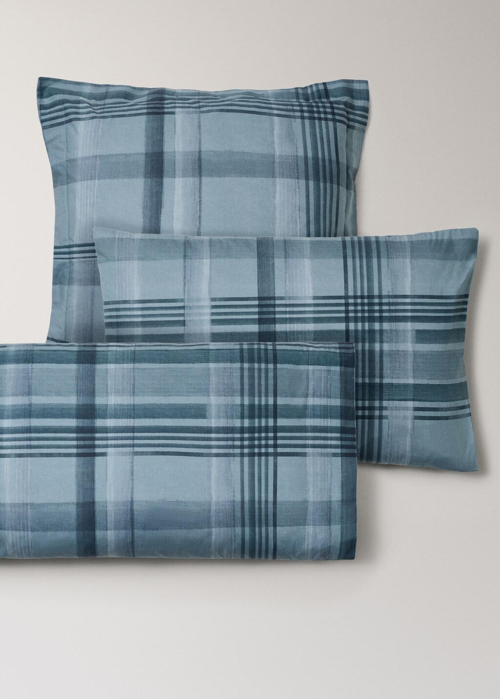 Percale cotton watercolor check-print pillowcase 50x75 cm