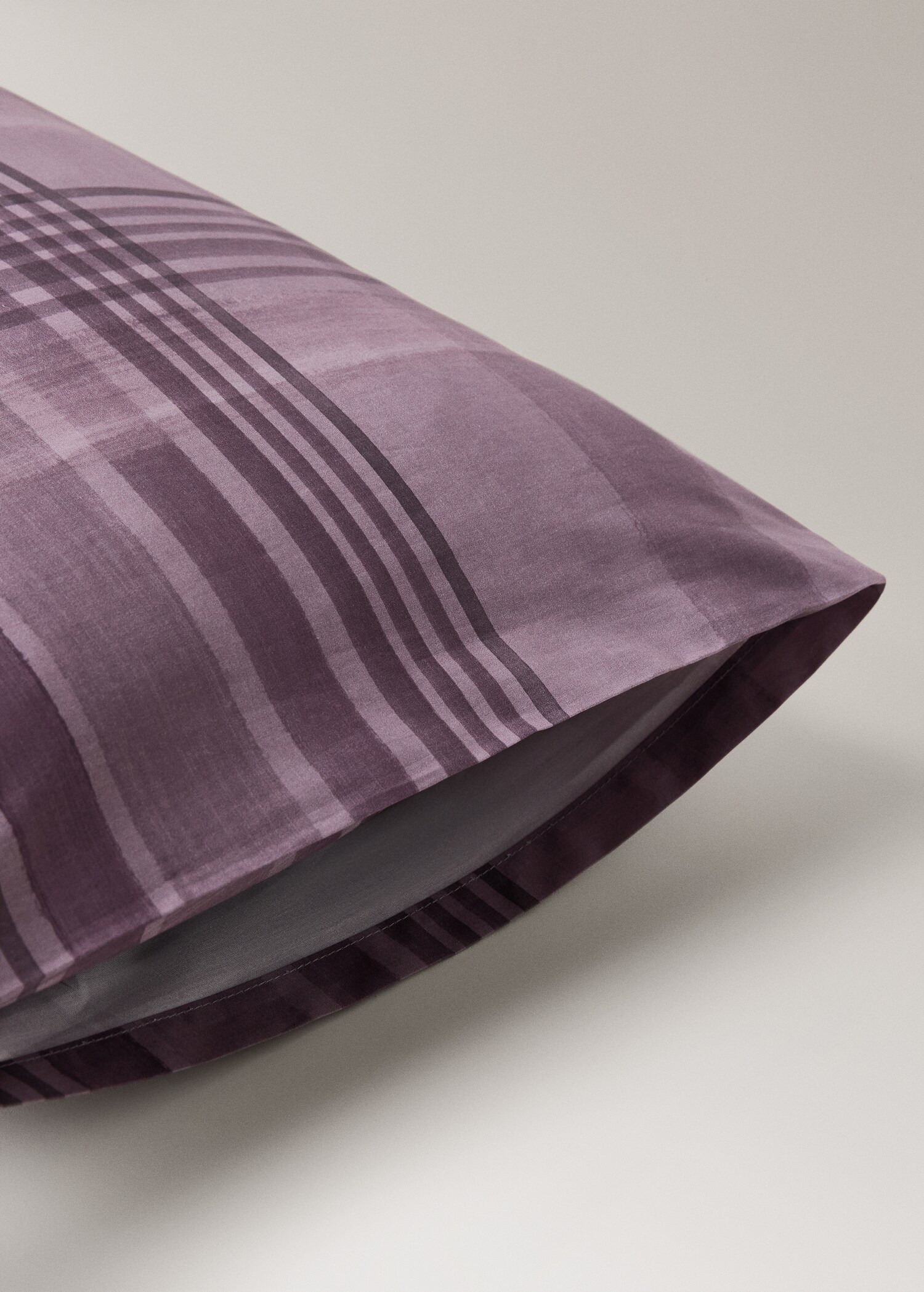Watercolour check print percale cotton pillowcase 50x75 cm - Details of the article 3