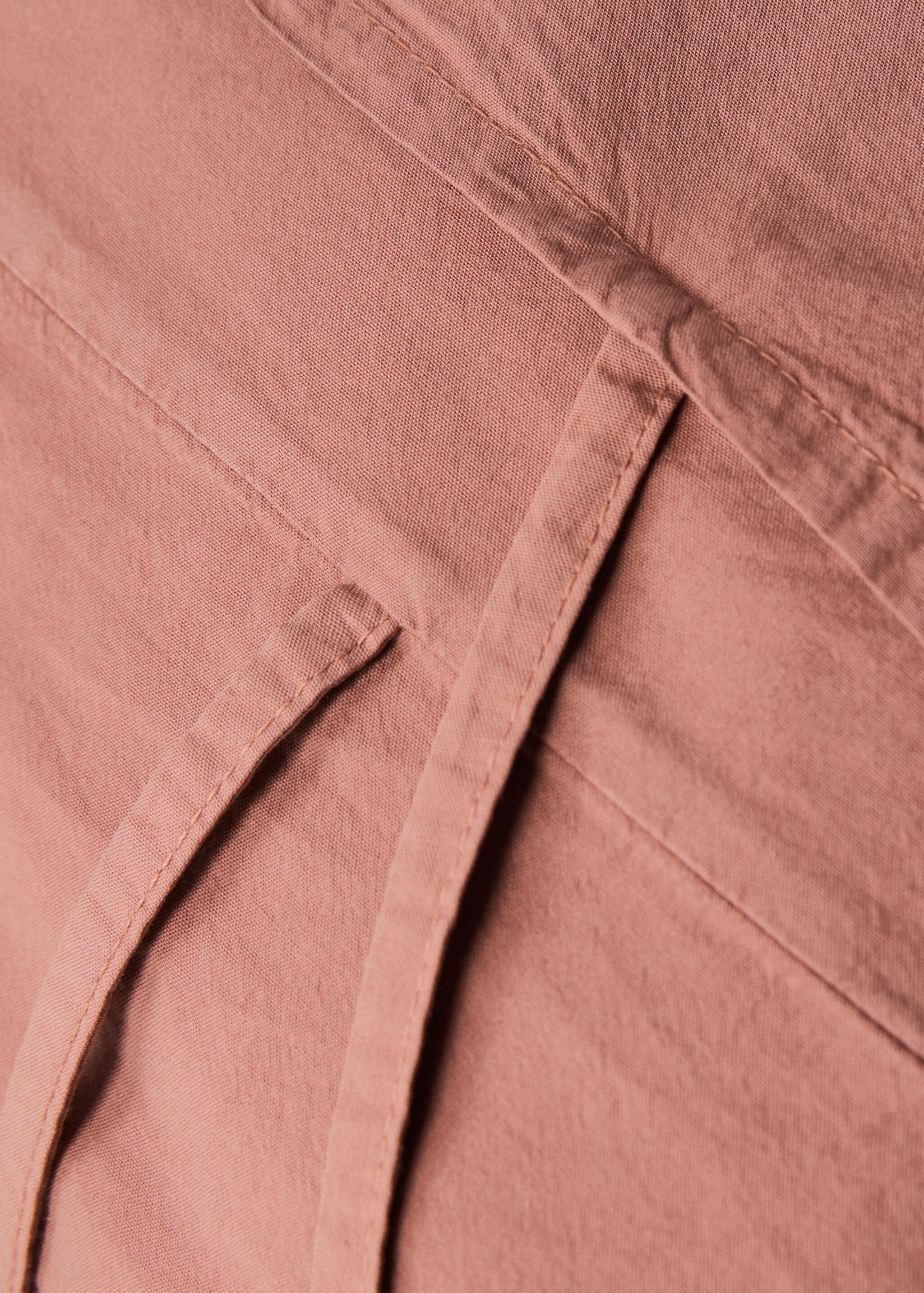 Two washed cotton pillowcases with ties 50x75 cm - Details of the article 2