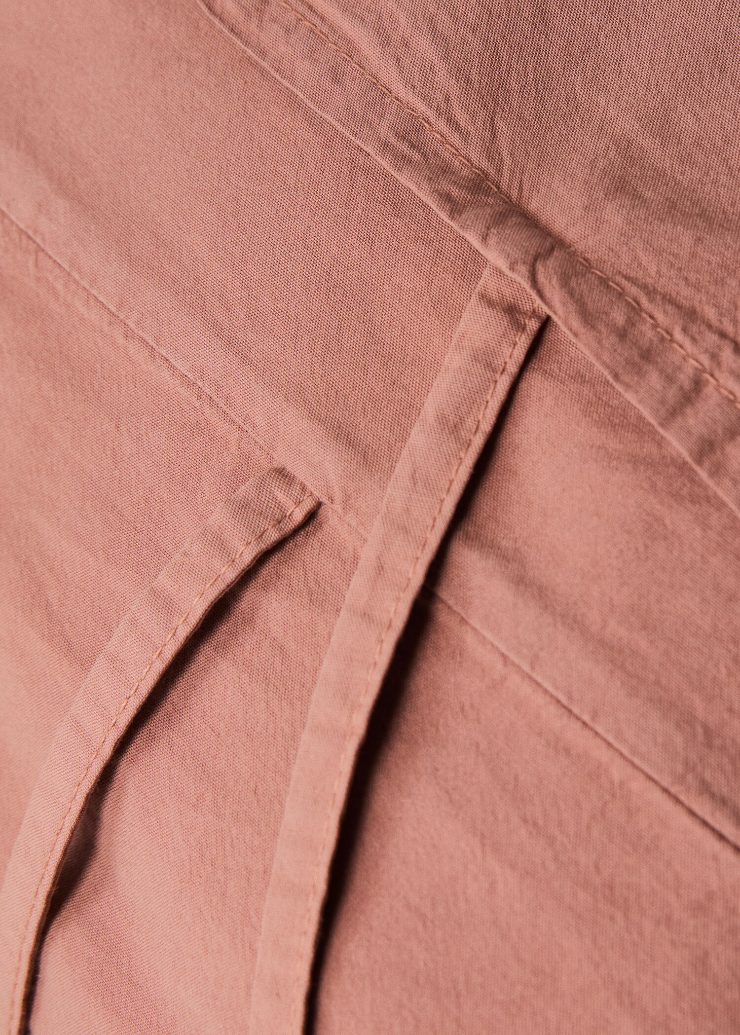 Two washed cotton pillowcases with ties 50x75 cm - Details of the article 2