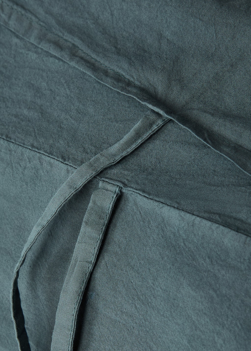 Two washed cotton pillowcases with ties 50x75 cm