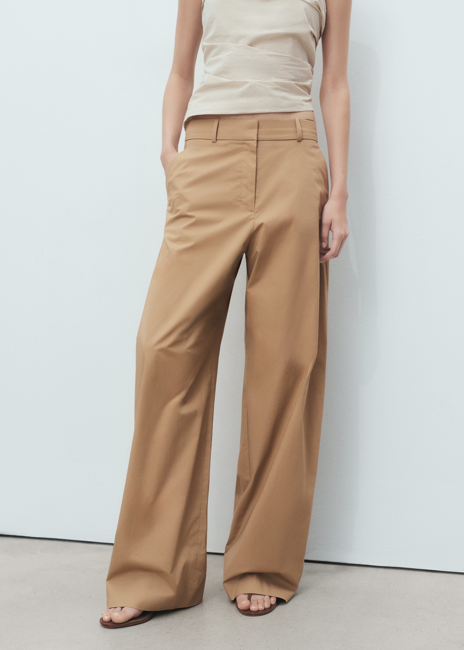 Pantaloni in cotone wideleg a vita media - Piano medio