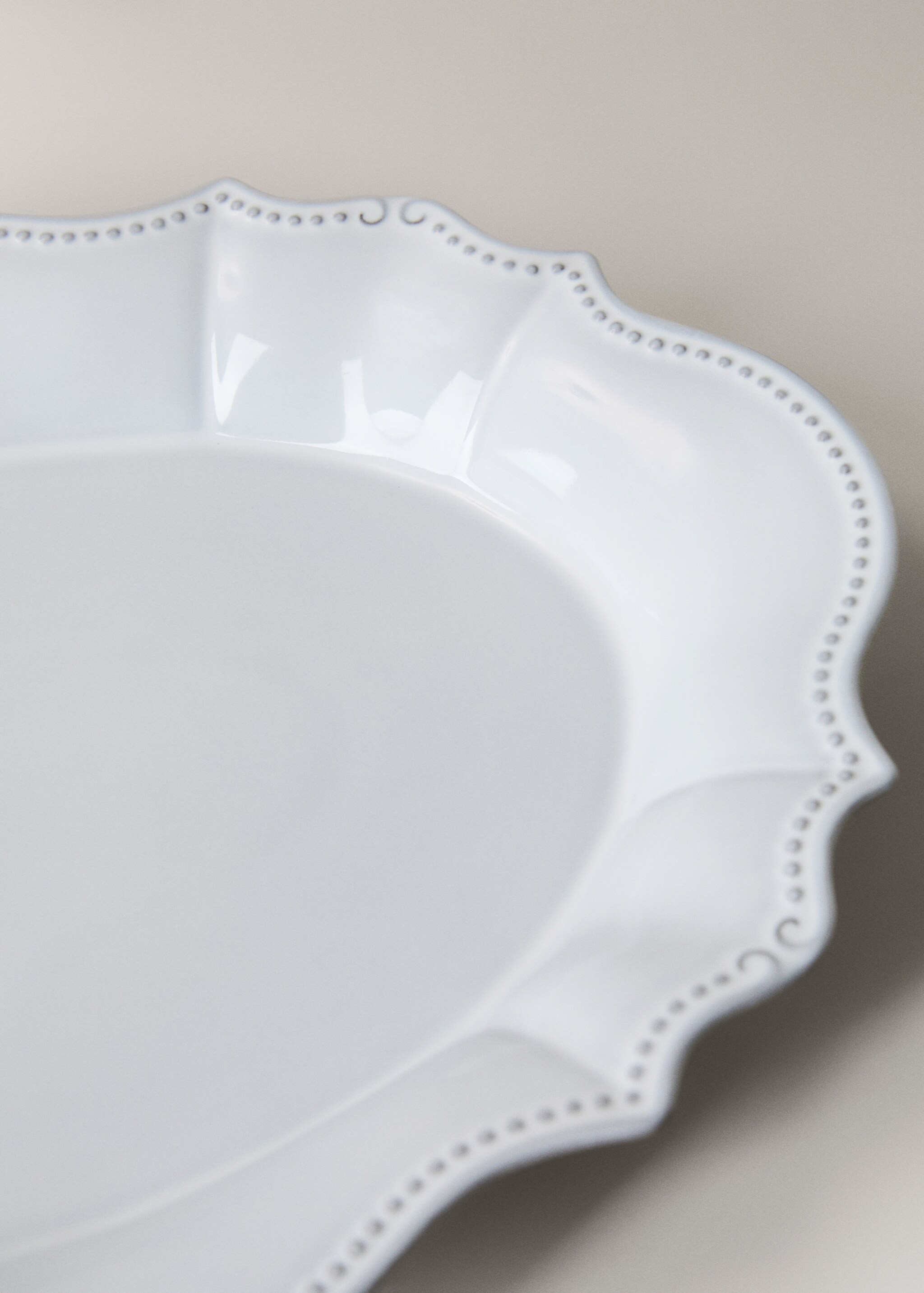 Plat clay - Détail de l'article 1, Gris clair/pastel. Ref: 17012037-00.