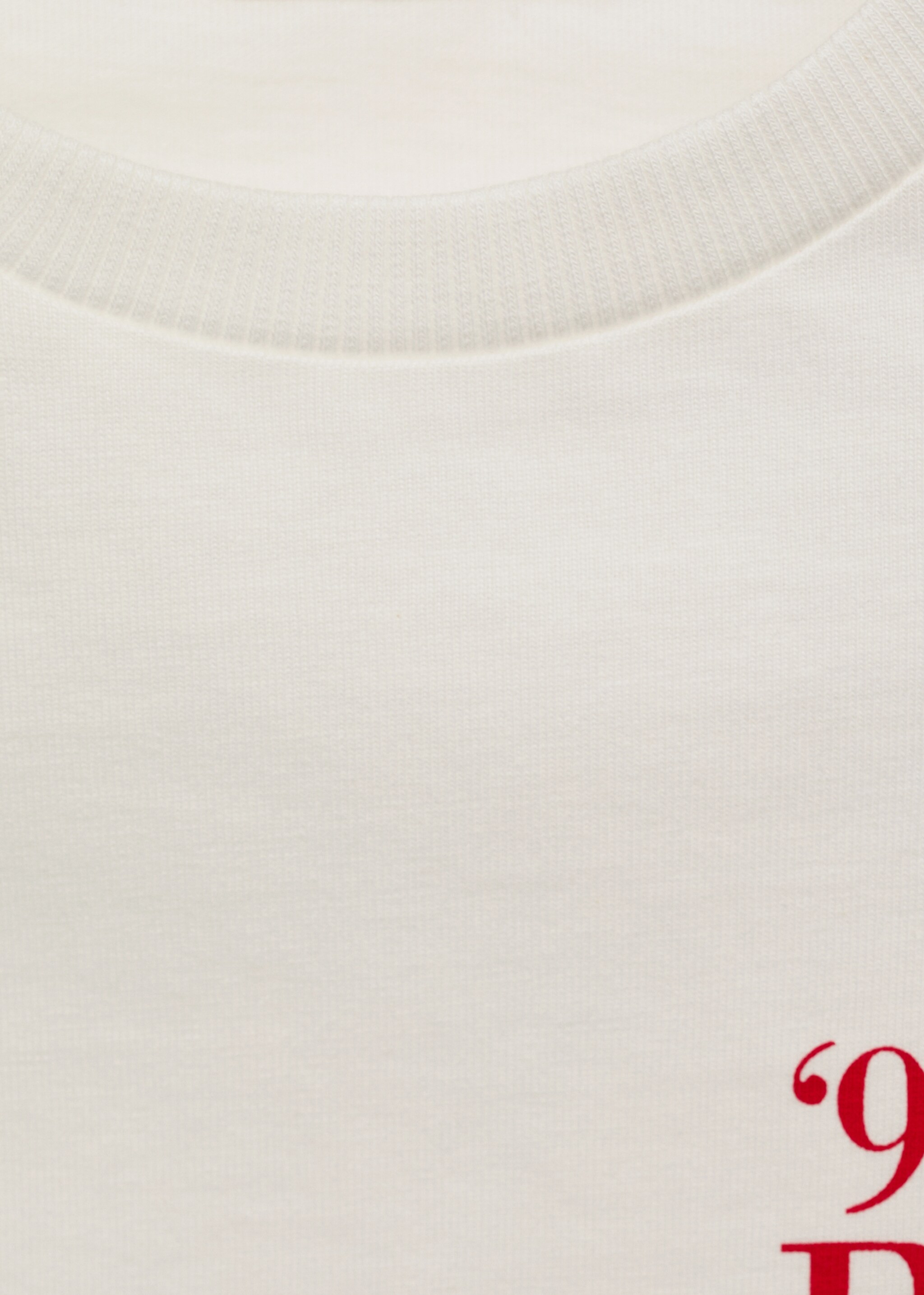Short-sleeved printed t-shirt - Details of the article 8