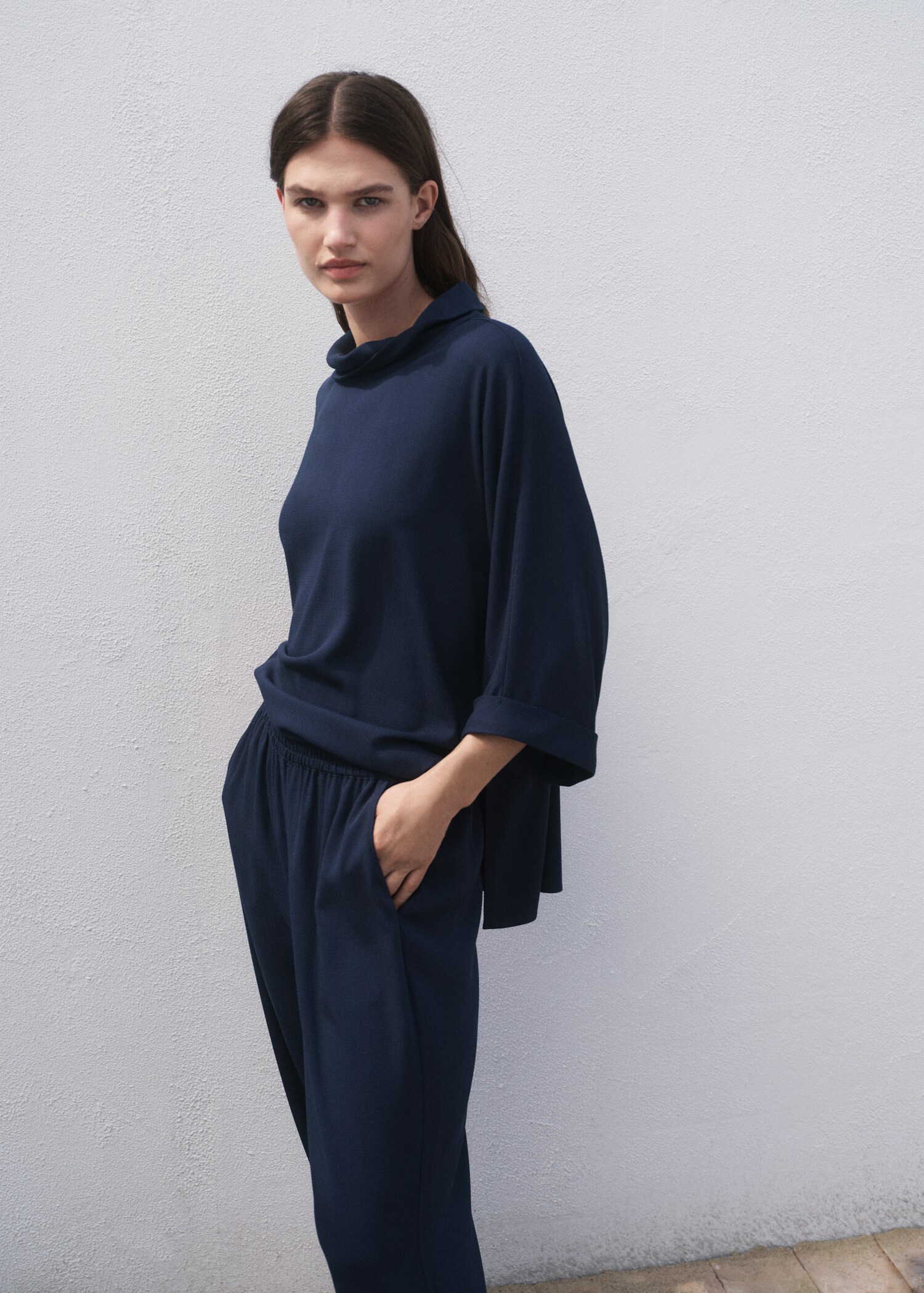 Gerade Hose mit Stretchbund - Detail des Artikels 1