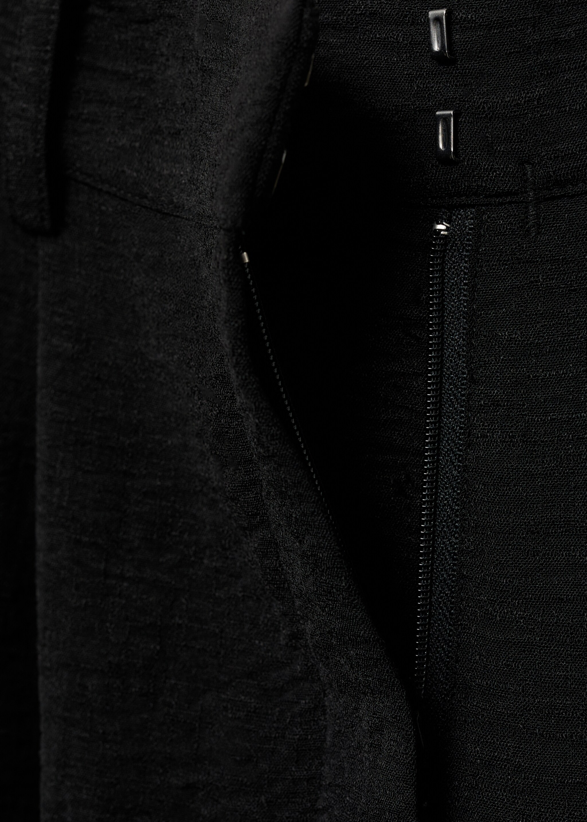 Straight-fit pleated trousers - Details of the article 0