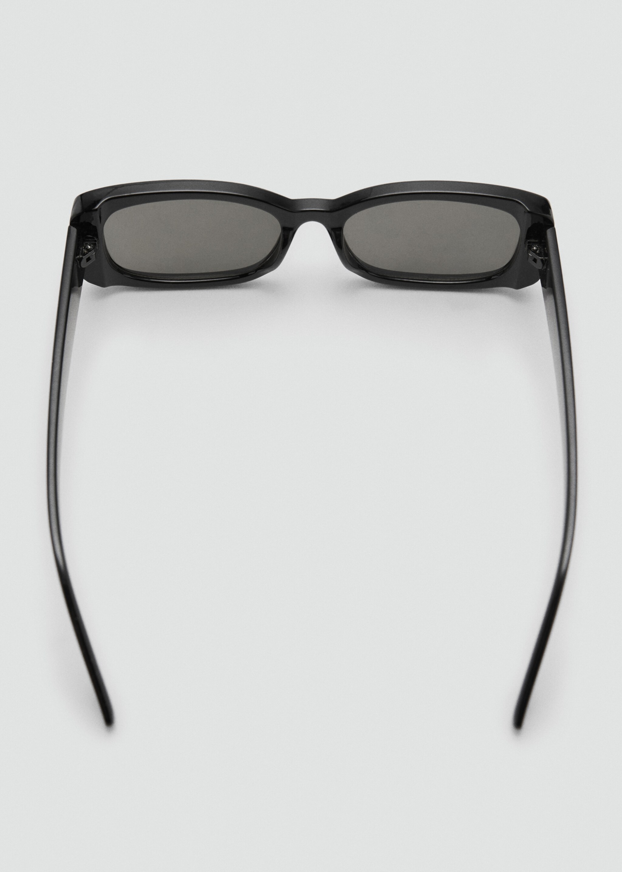 Sonnenbrille mit rechteckigem Brillengestell - Detail des Artikels 1
