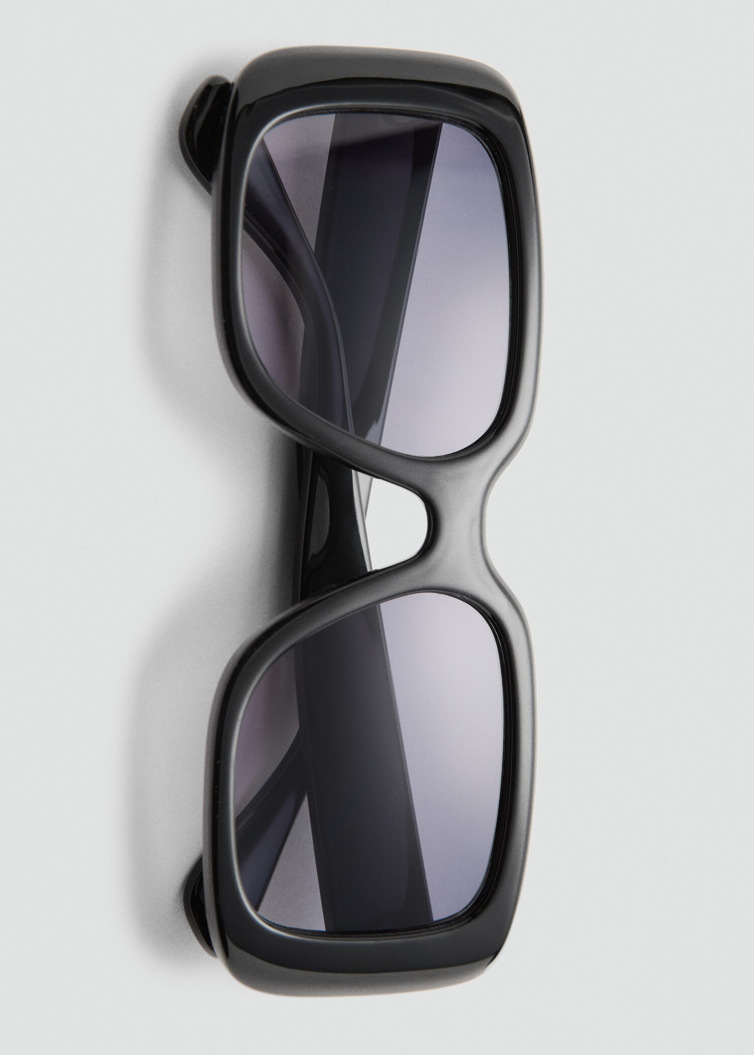 Sonnenbrille mit viereckiger Brillenfassung - Detail des Artikels 2