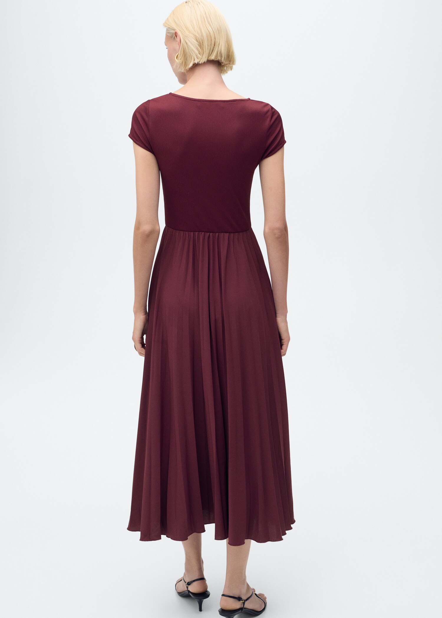 Pleated combined dress - Reverse of the article