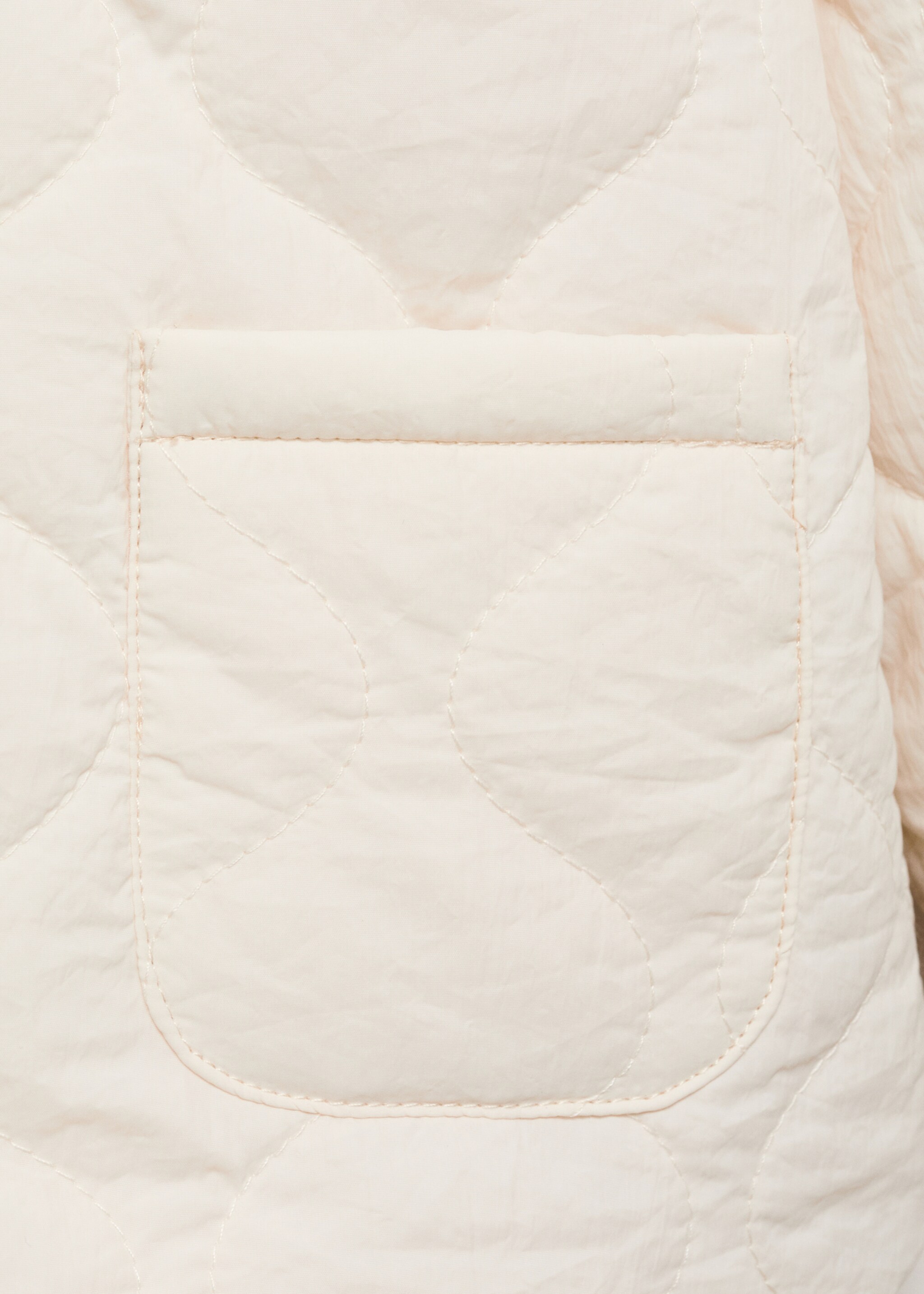 Hood quilted coat - Details of the article 8