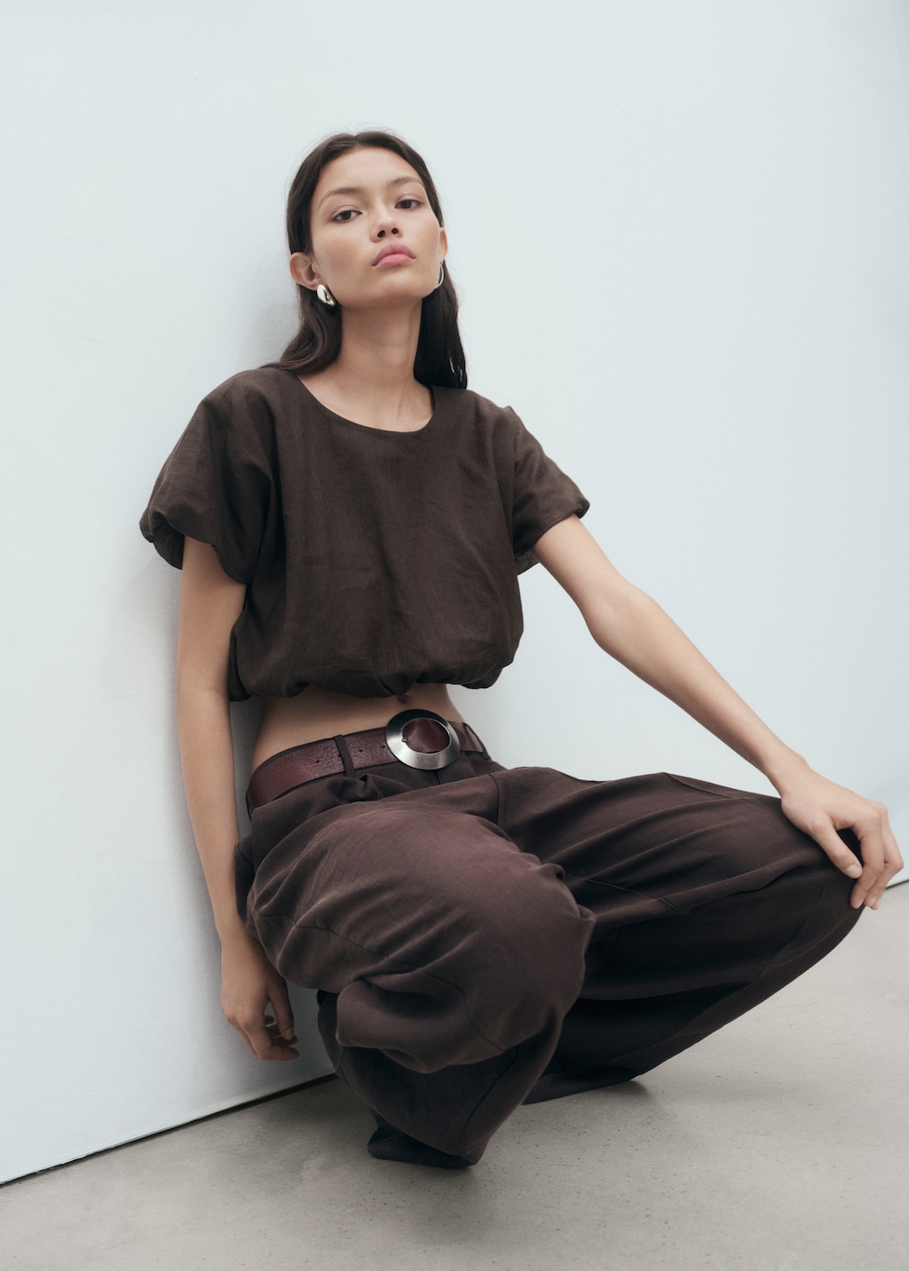 Ramie cropped balloon blouse