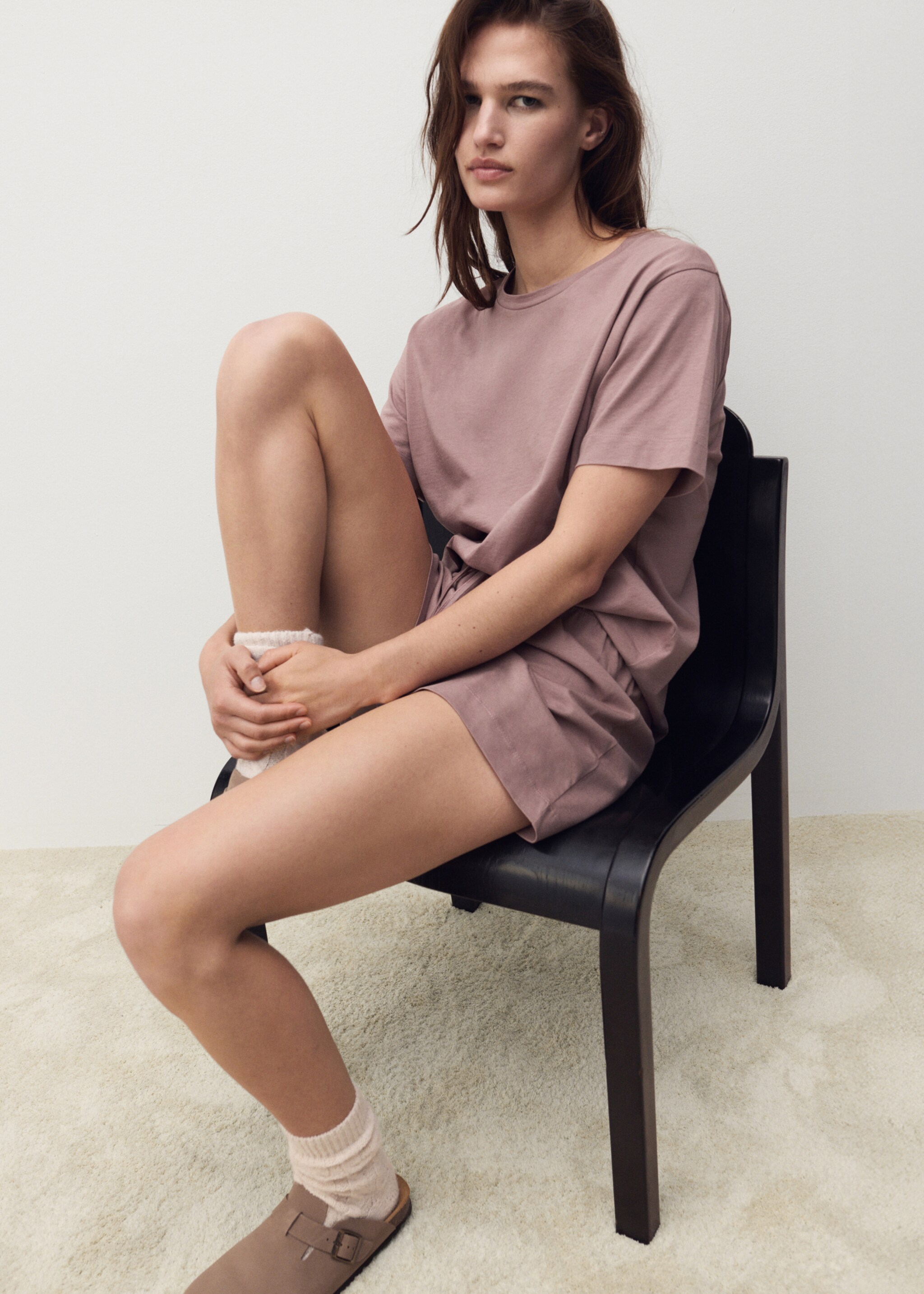 Cotton two-piece short-sleeved pyjamas - Details of the article 2