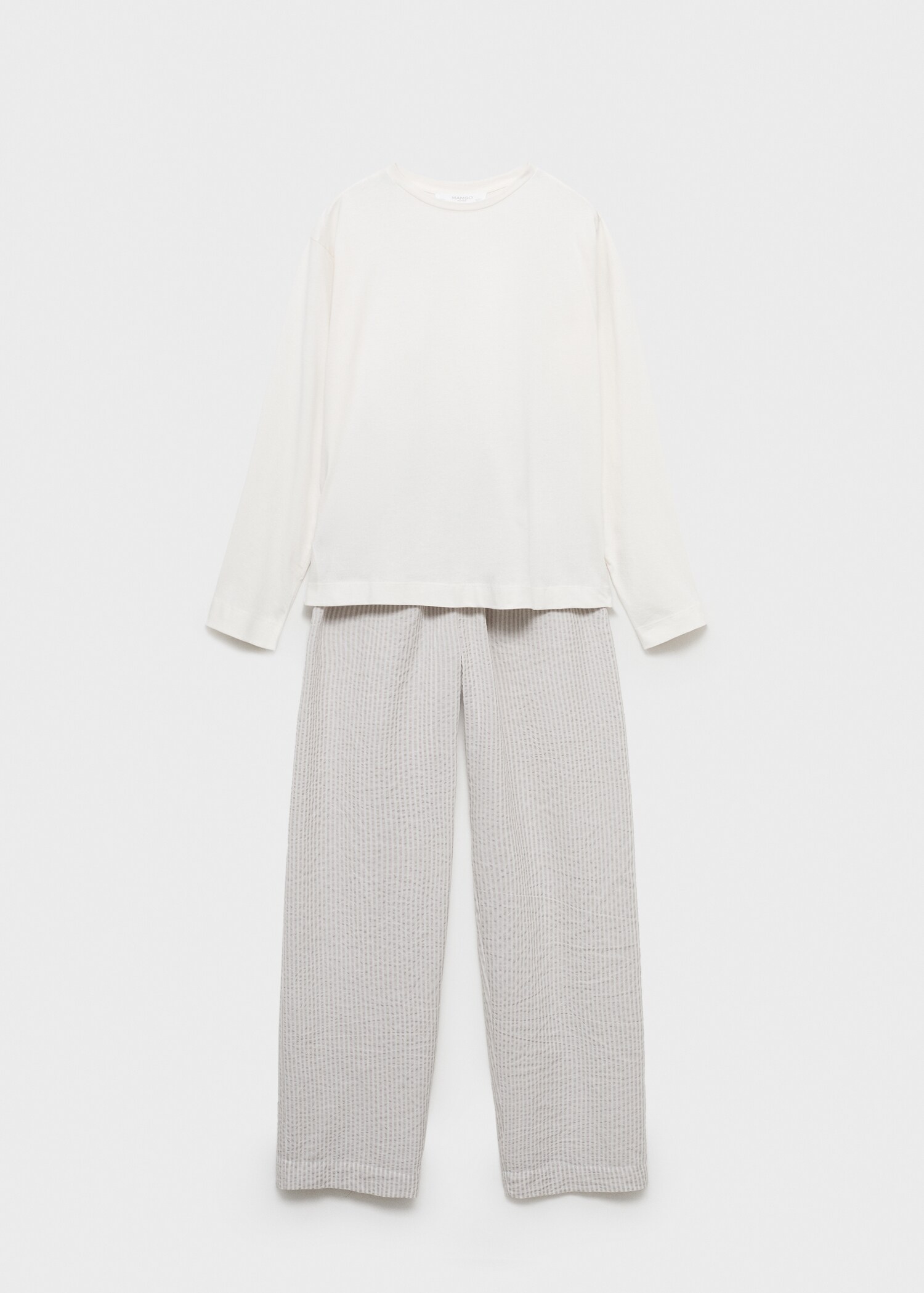 Seersucker striped two-piece pajamas - Article without model