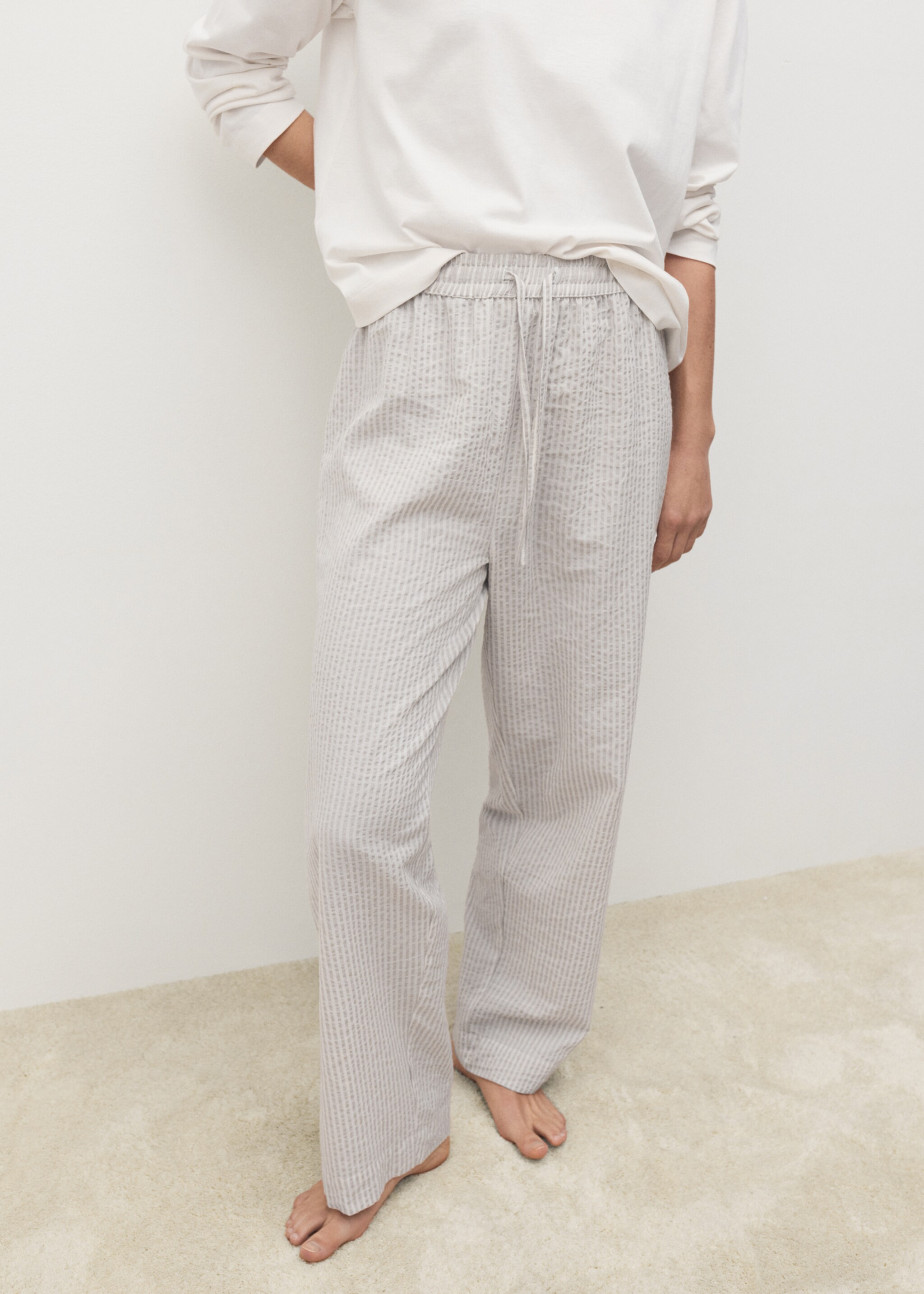 Seersucker striped two-piece pajamas - Details of the article 6