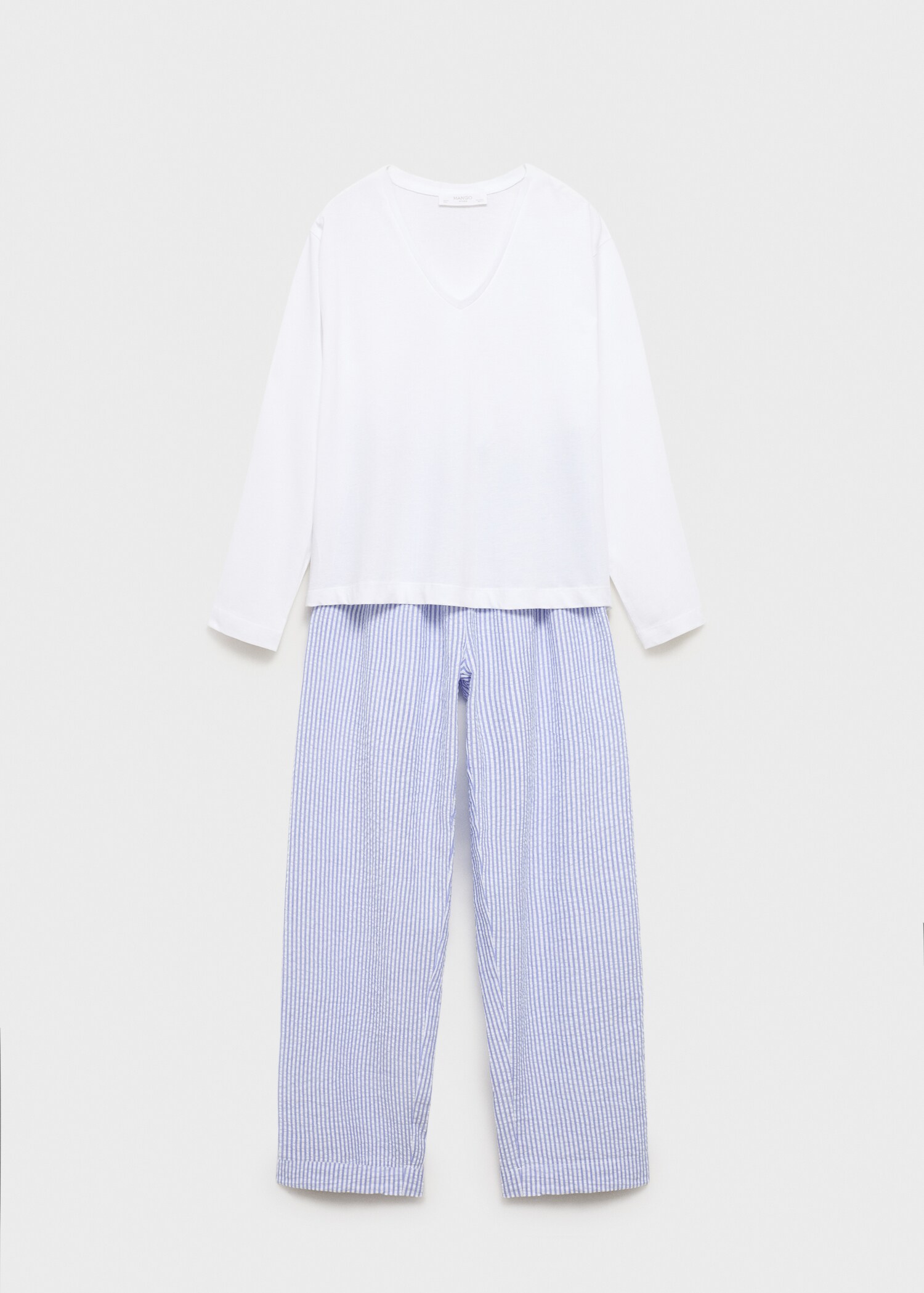 Seersucker striped two-piece pajamas - Article without model