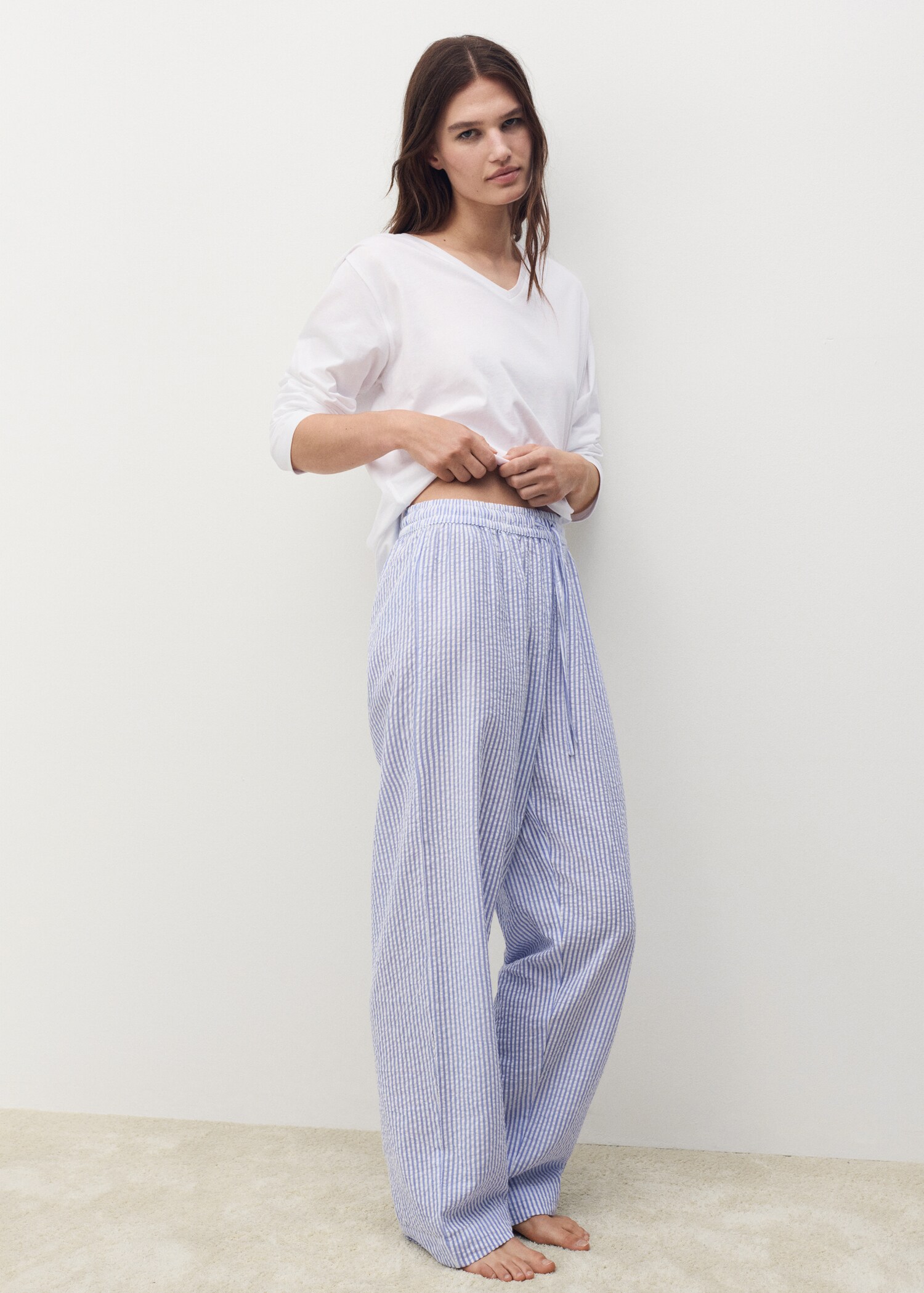 Seersucker striped two-piece pajamas - Details of the article 6