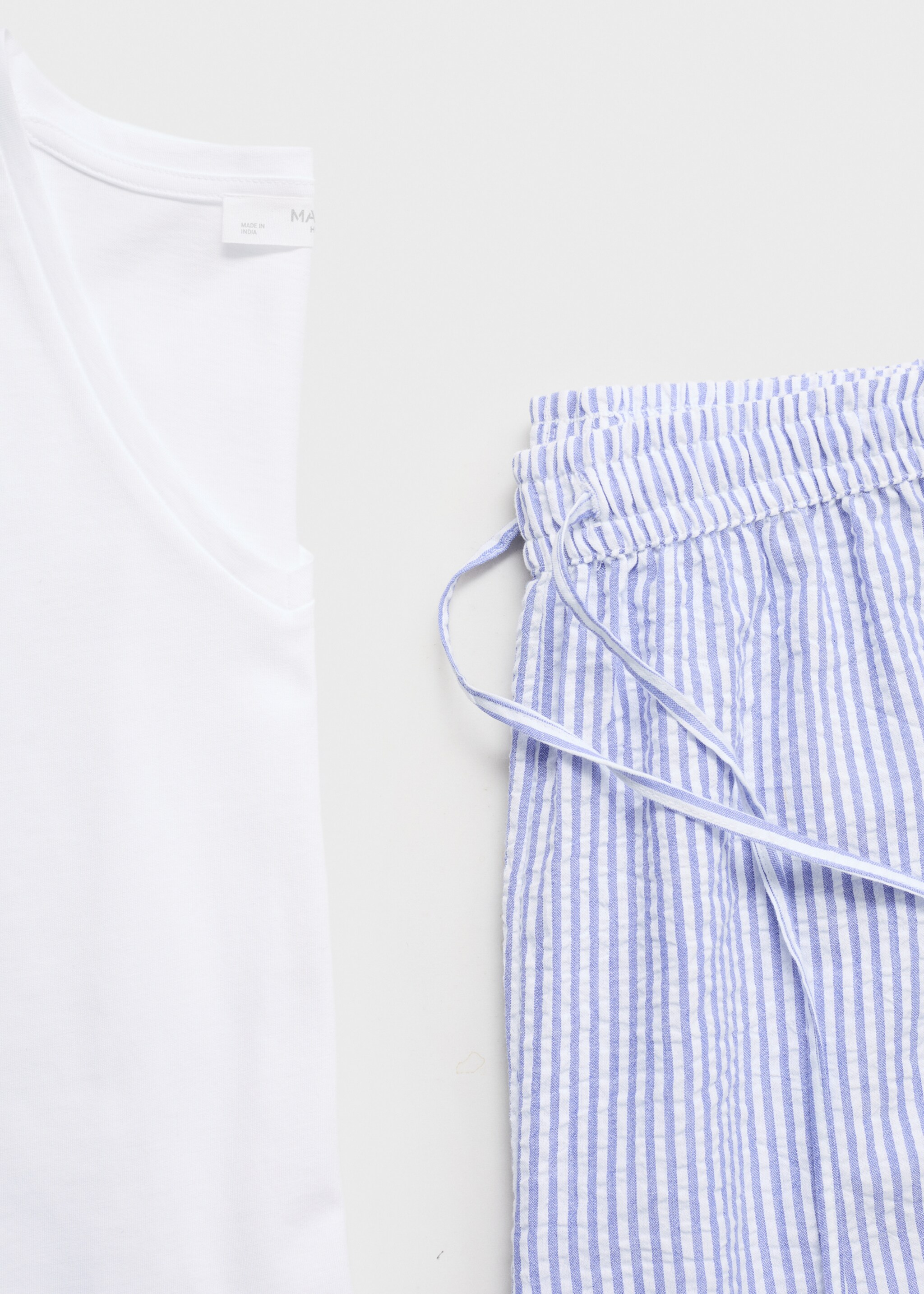Seersucker striped two-piece pajamas - Details of the article 8