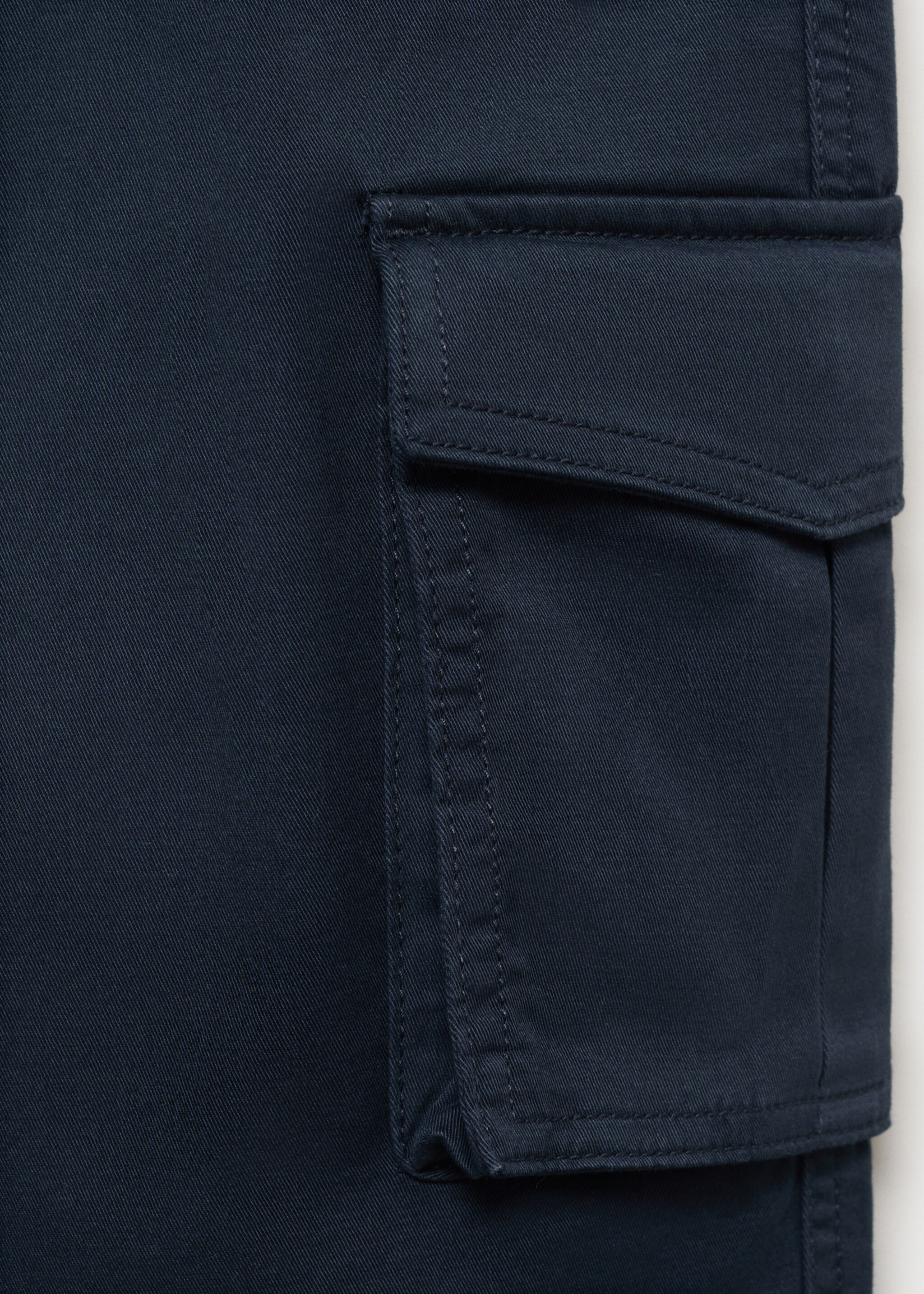Cargo joggers with drawstring - Details of the article 0