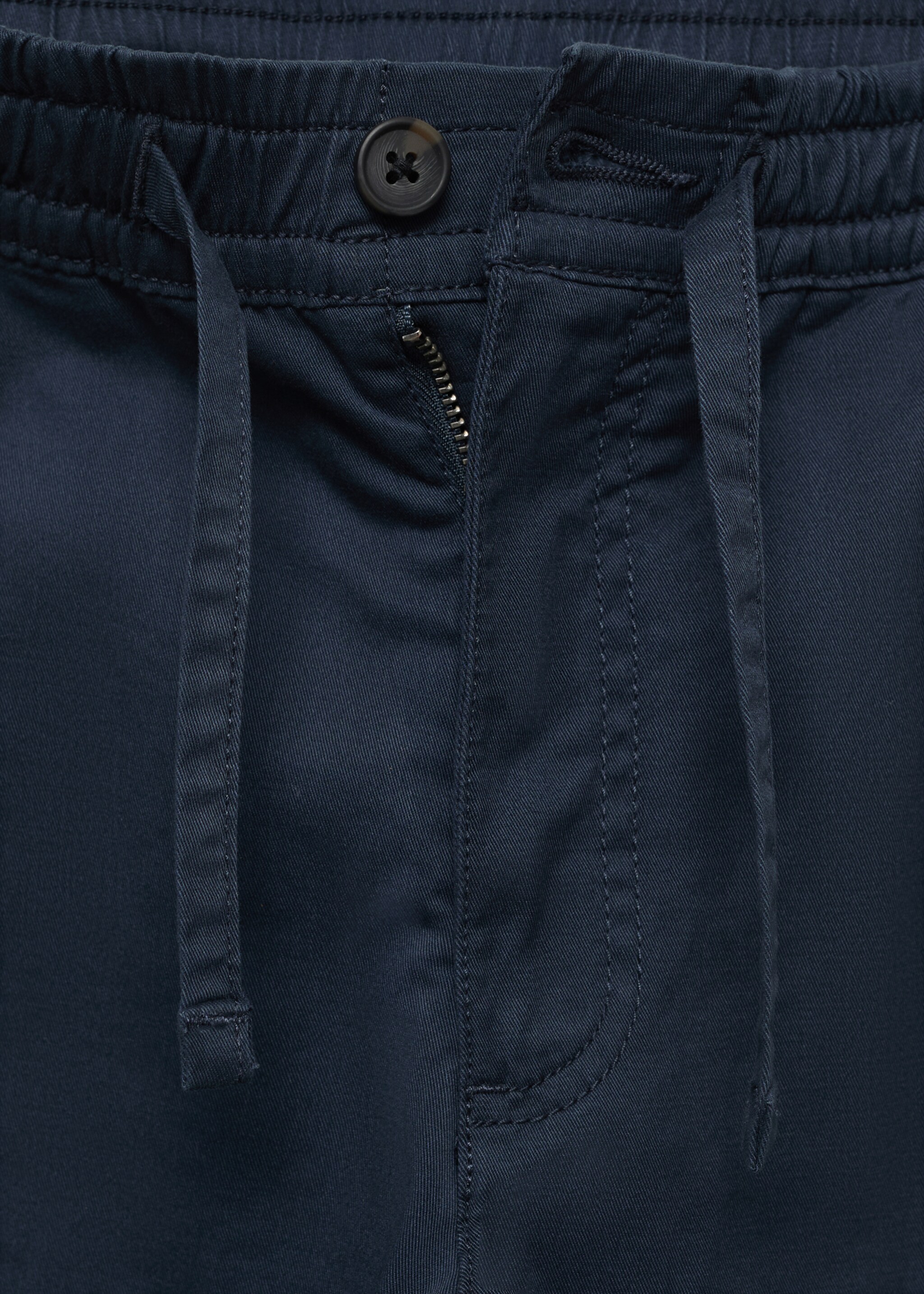 Cargo joggers with drawstring - Details of the article 8