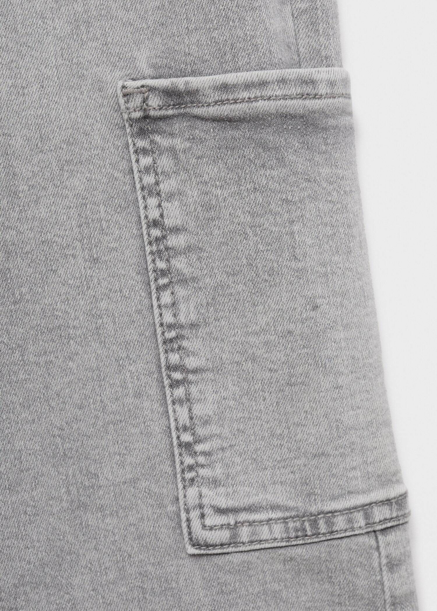 Wide-leg jeans with buckle - Details of the article 0