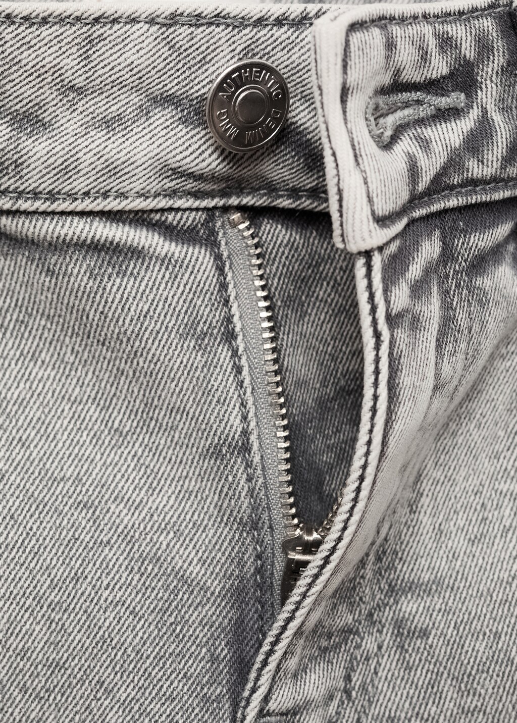 Straight jeans with embroidered butterflies