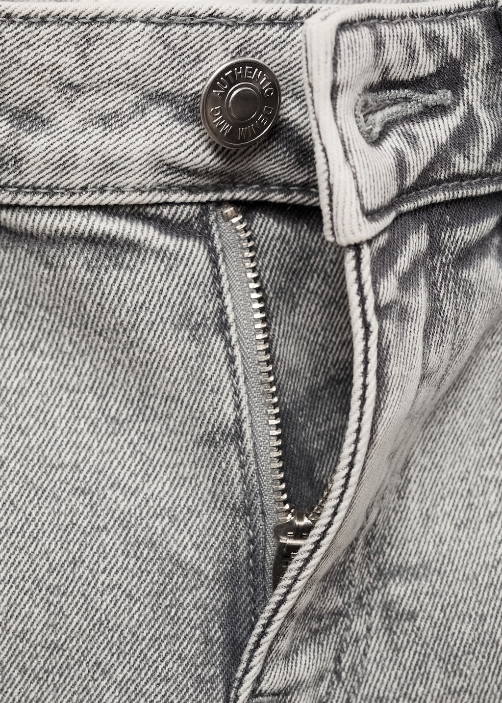 Straight jeans with embroidered butterflies