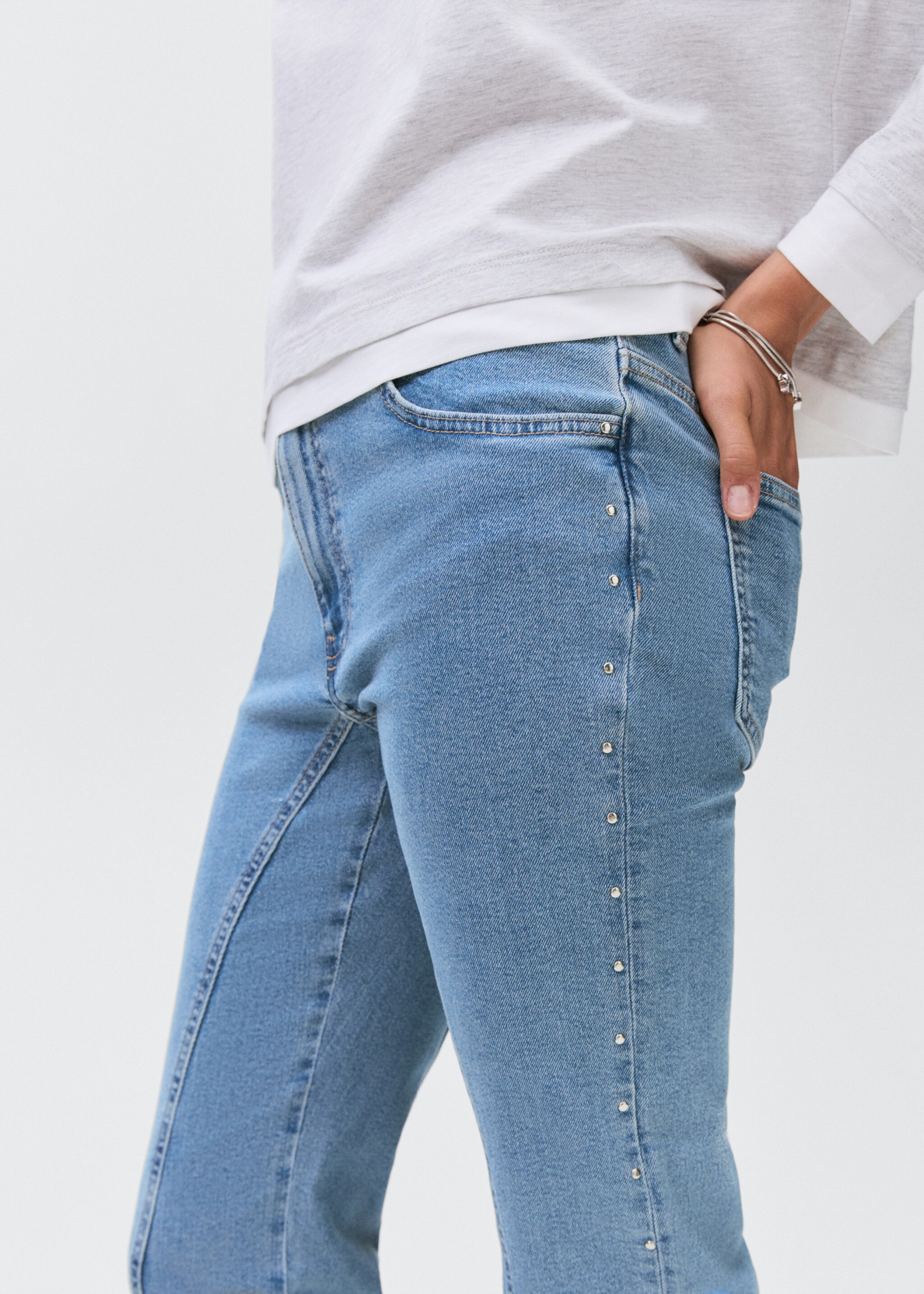 Decorative seam flared jeans - Details of the article 1, Light Blue. Ref: 17013281-00.