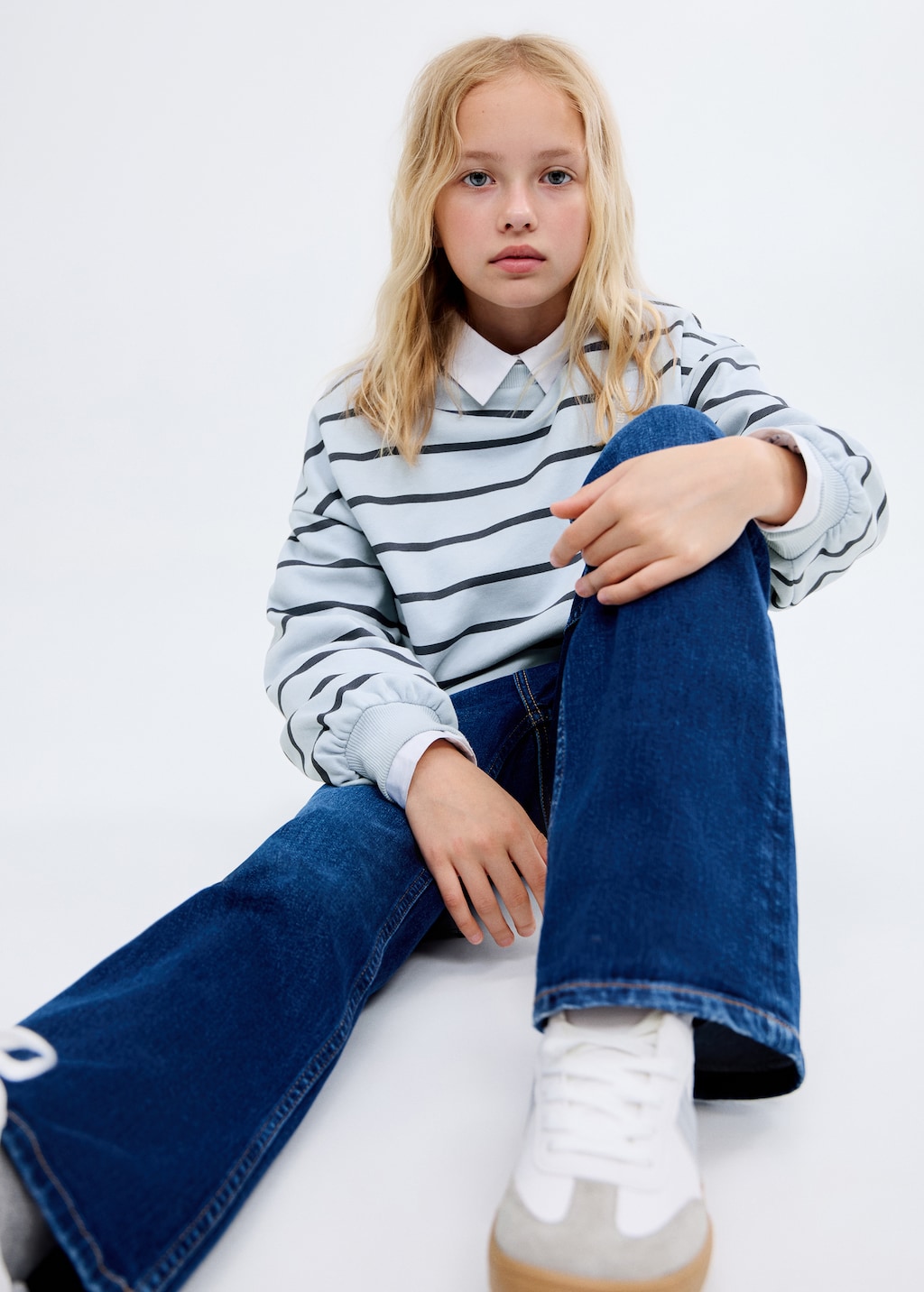 Embroidery striped sweatshirt