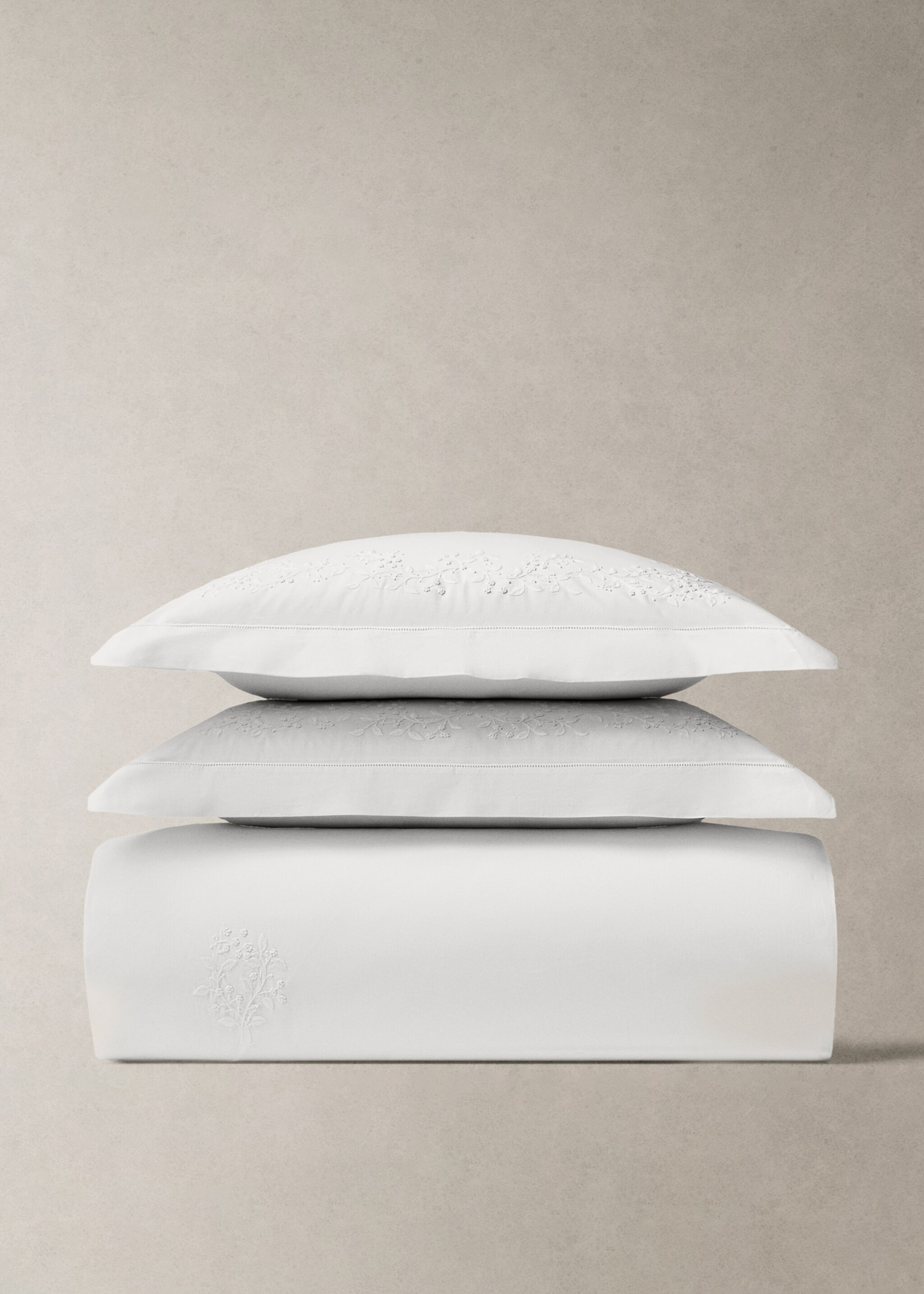 Percale cotton duvet cover with embroidered flowers for 180/200 cm bed - Details of the article 6, White. Ref: 17013313-00.