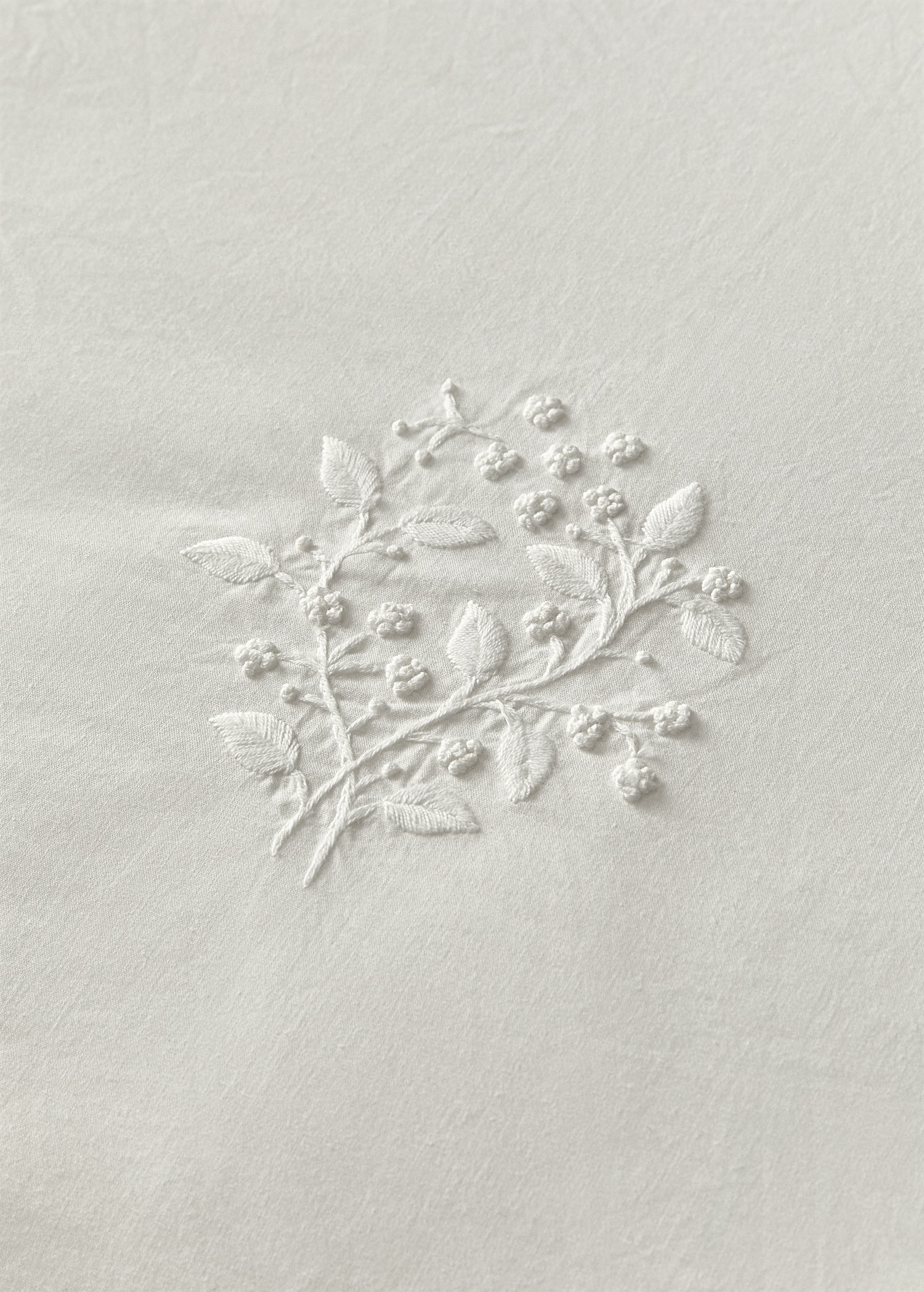 Percale cotton duvet cover with embroidered flowers for 180/200 cm bed - Details of the article 8