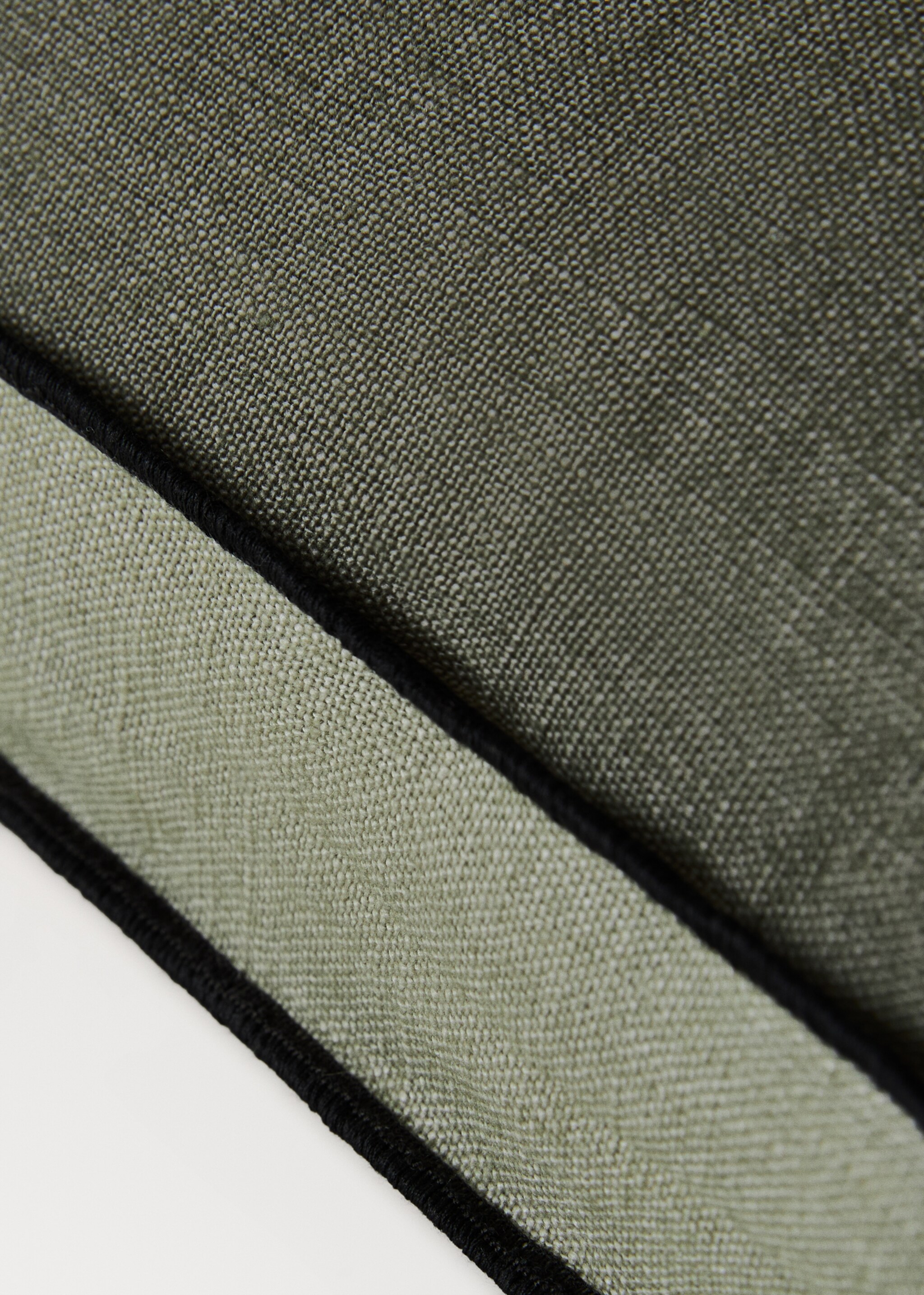 Bicolour linen cushion cover 45x45 cm - Details of the article 2