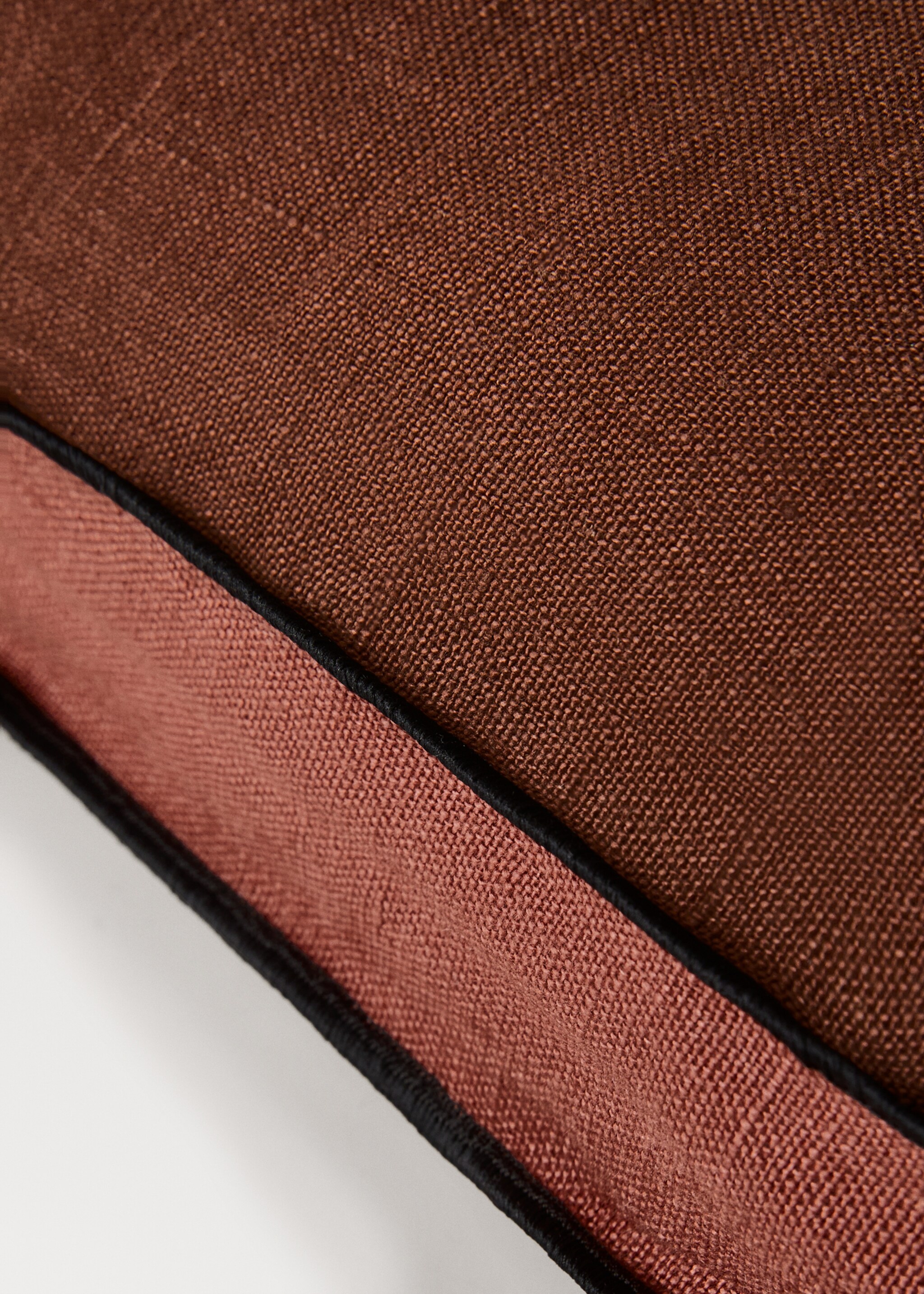 Bicolour linen cushion cover 45x45 cm - Details of the article 2