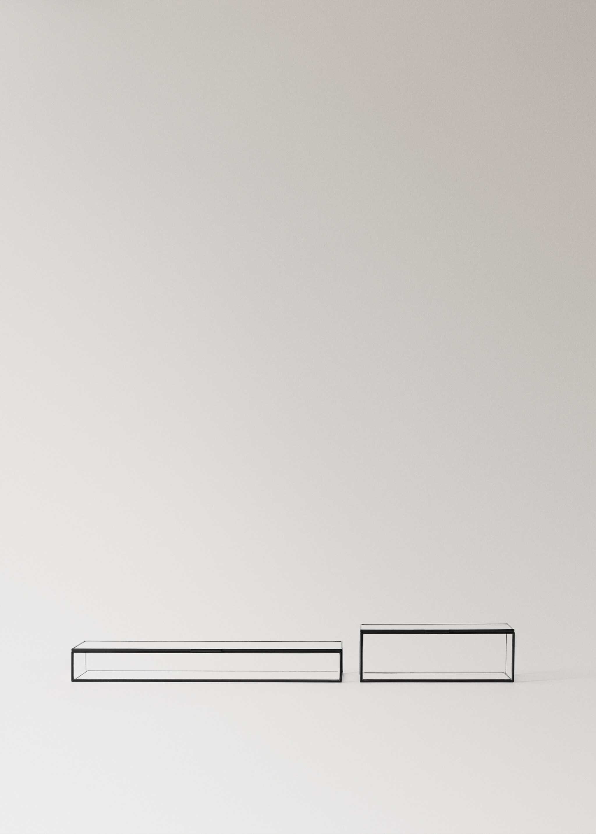 Medium jewellery box with metal profile - Details of the article 3