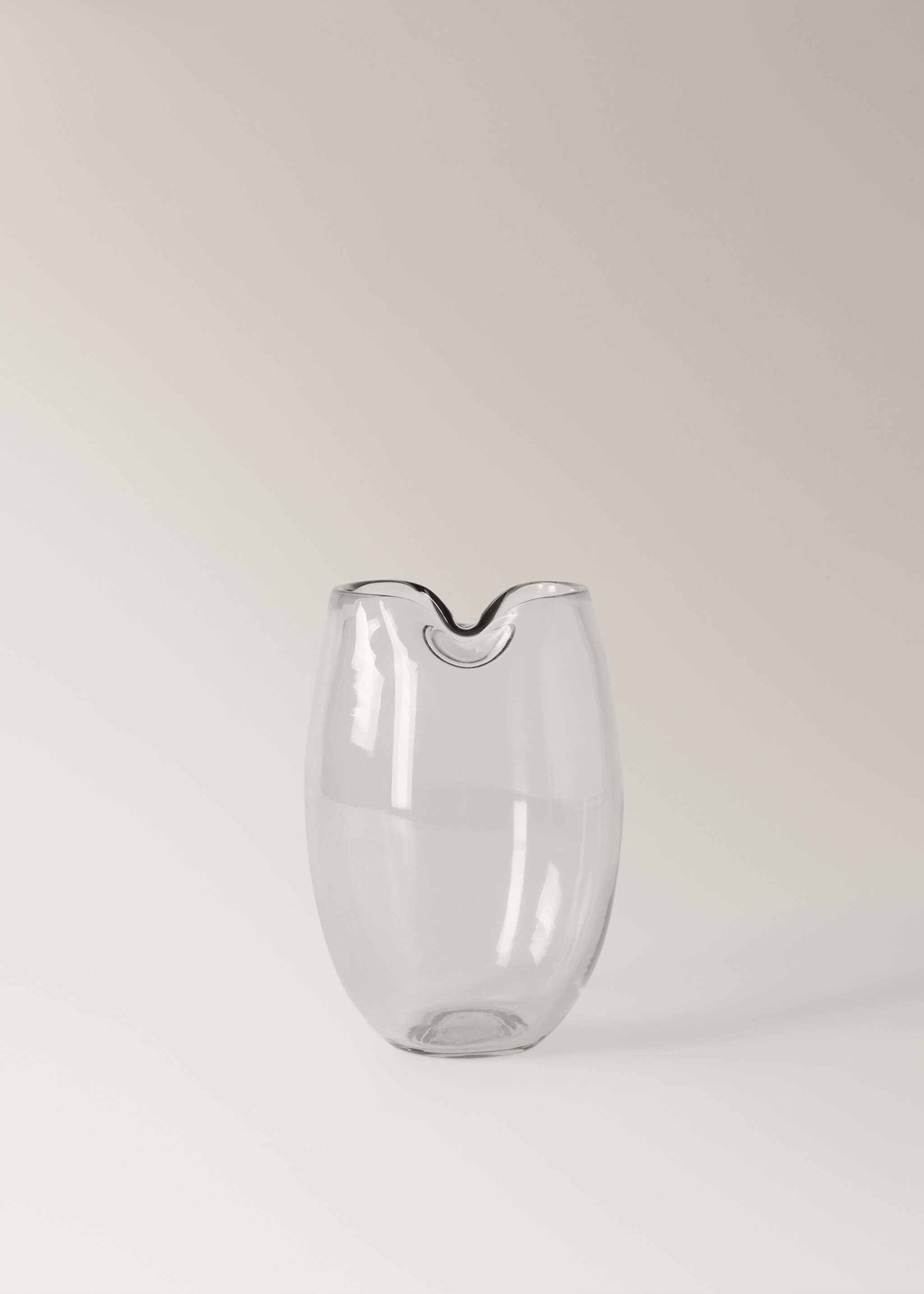 Irregular recycled glass vase - Article without model, Ice Grey. Ref: 17013323-00.