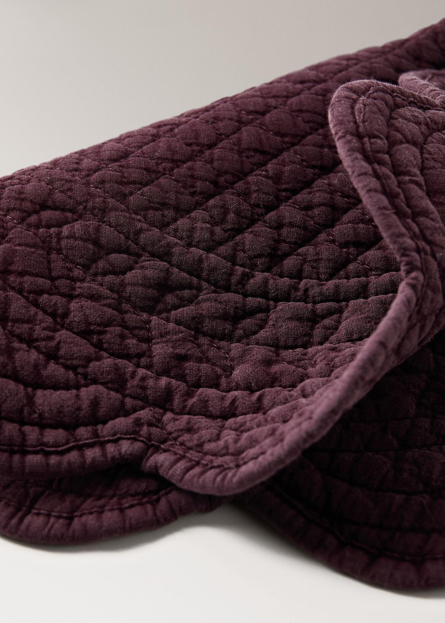 Round quilted placemat - Details of the article 2